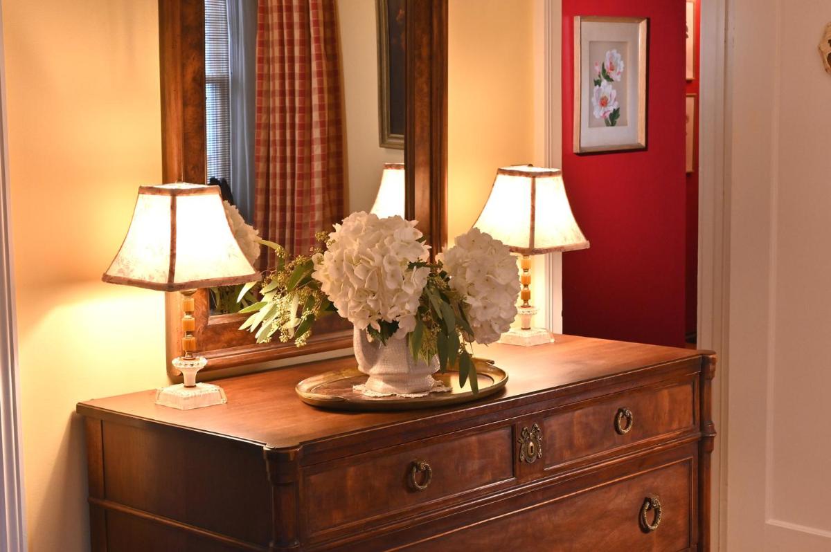 Hilltop House Bed Breakfast - Property Image 45