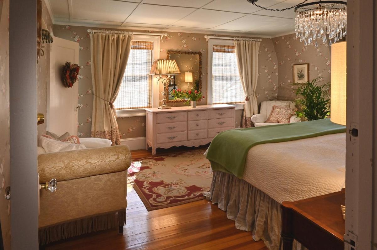 Hilltop House Bed Breakfast - Property Image 34