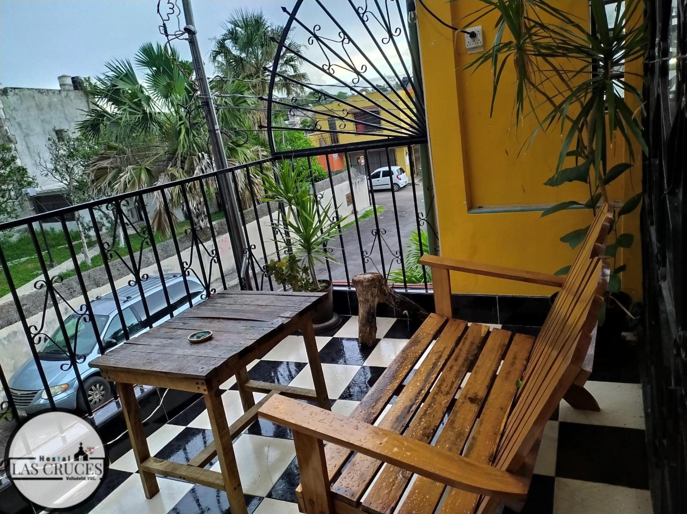 Hostal Las Cruces view 4