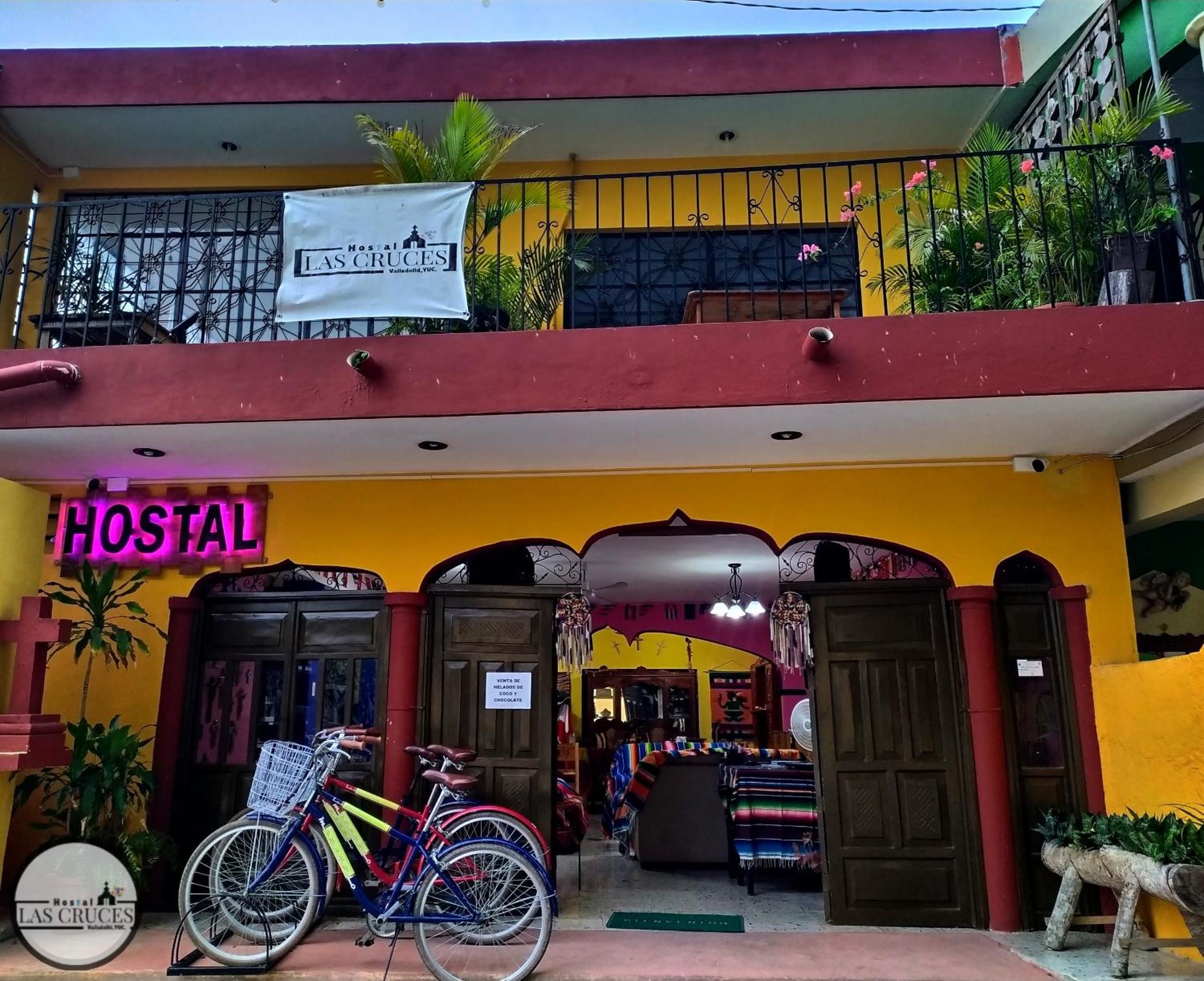 Hotel Hostal Las Cruces - Image 1