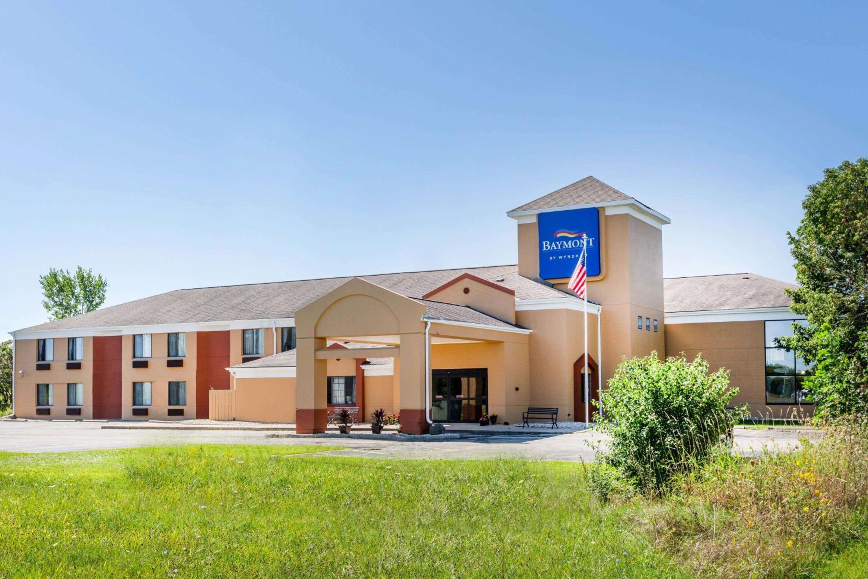 Hotel Baymont Inn & Suites by Wyndham Mukwonago
