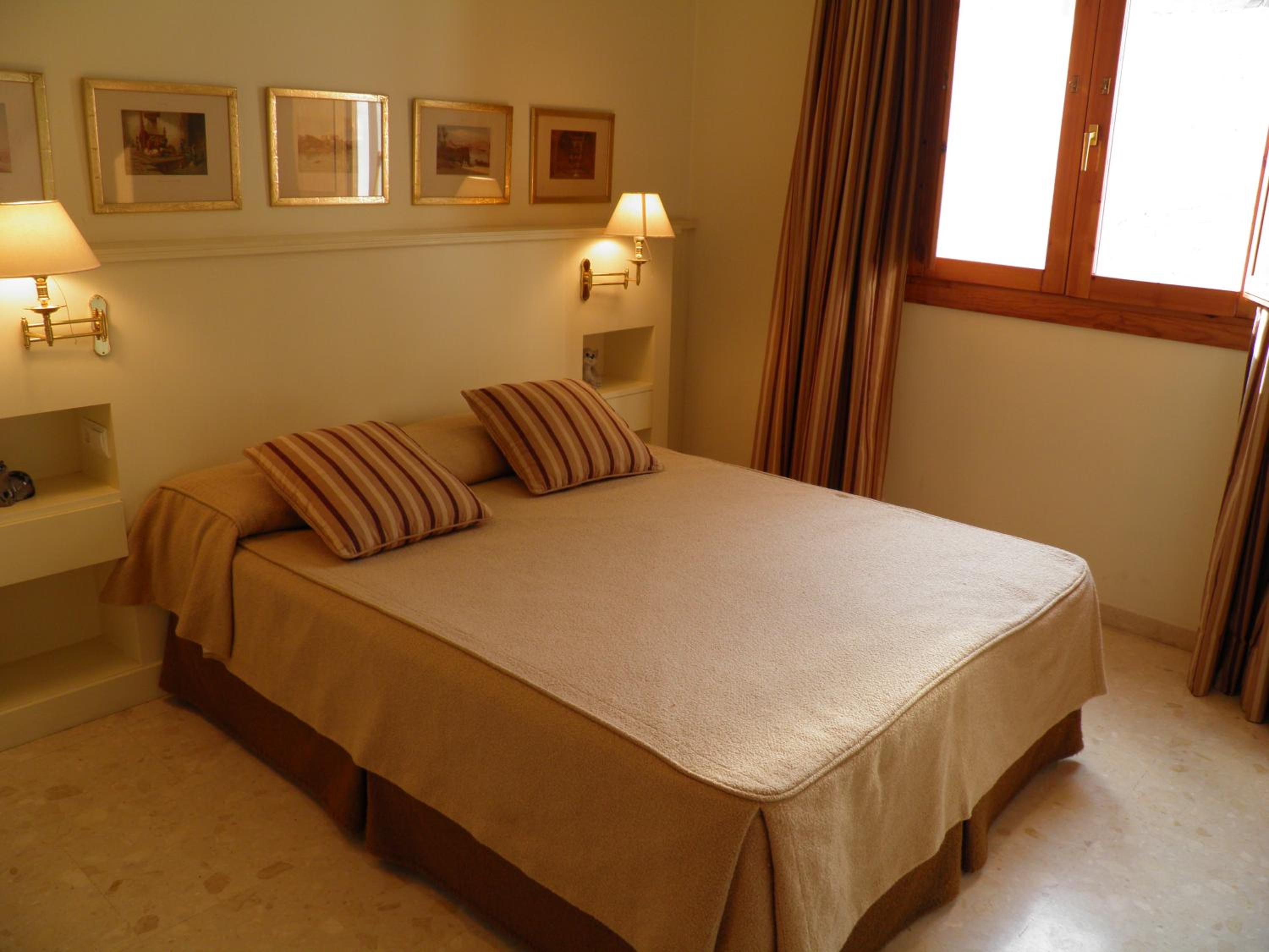 Apartaments St. Jordi Comtal