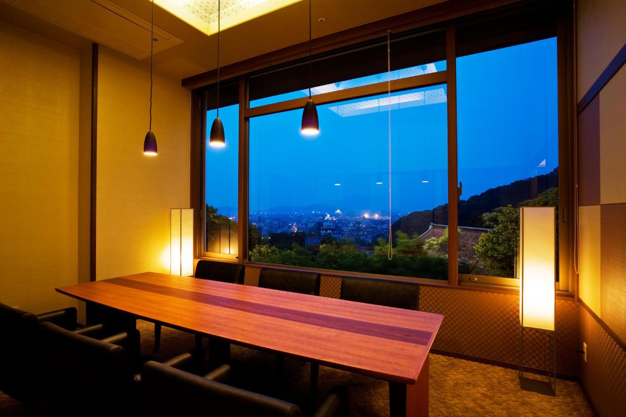 meeting & event spaces