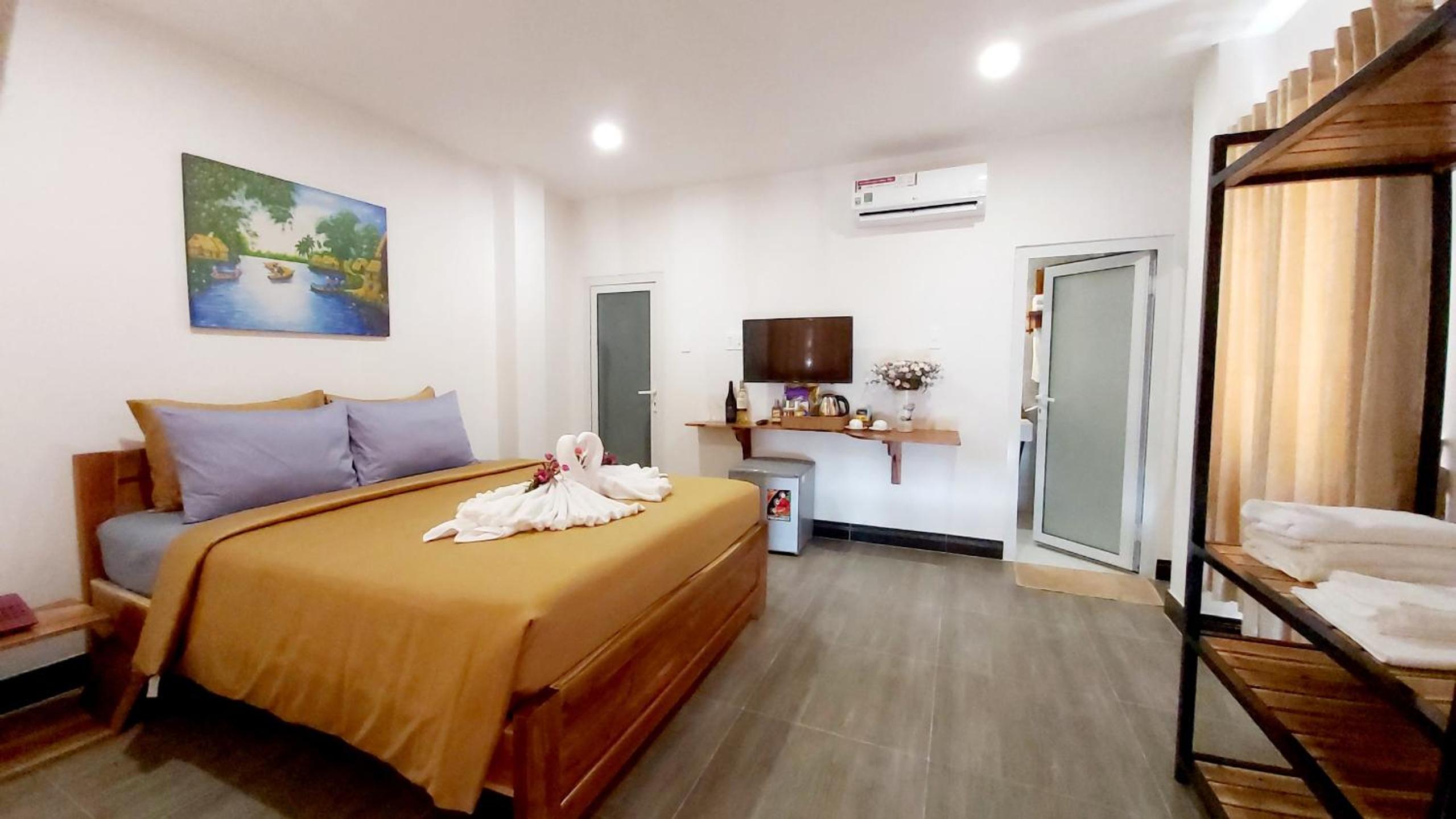 Vida Loca Sunset Beach Resort