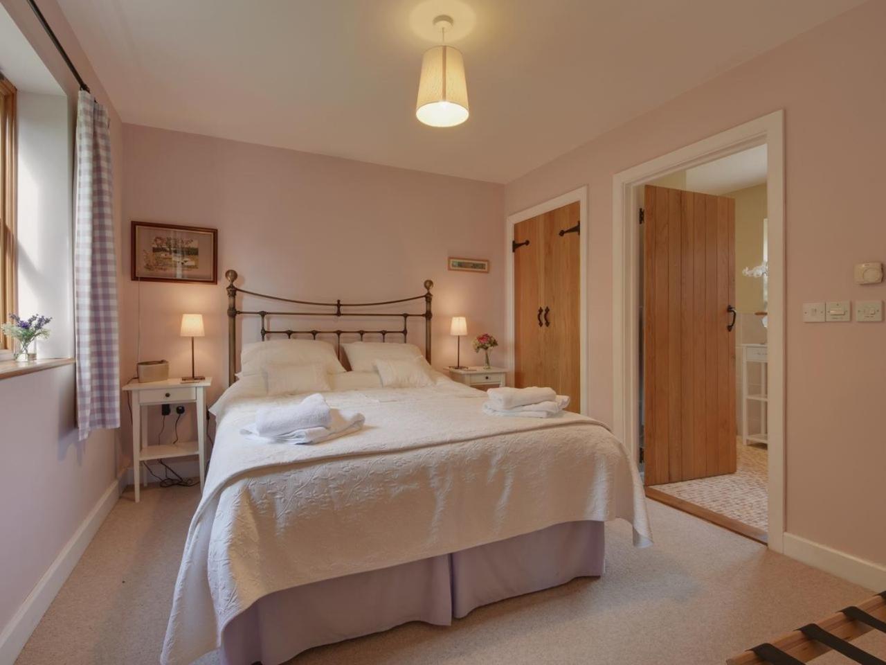 2 Shippen Cottages