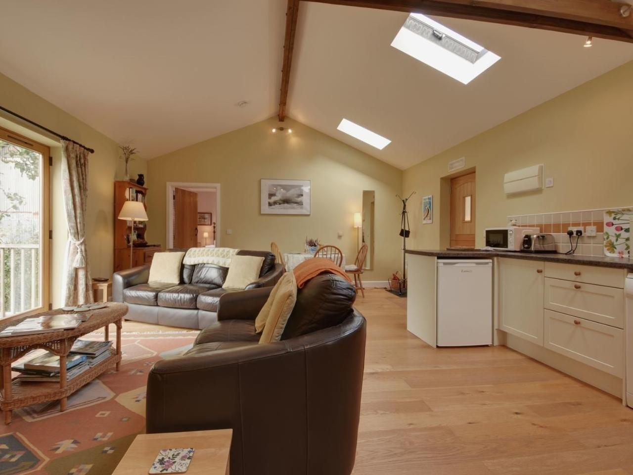 2 Shippen Cottages