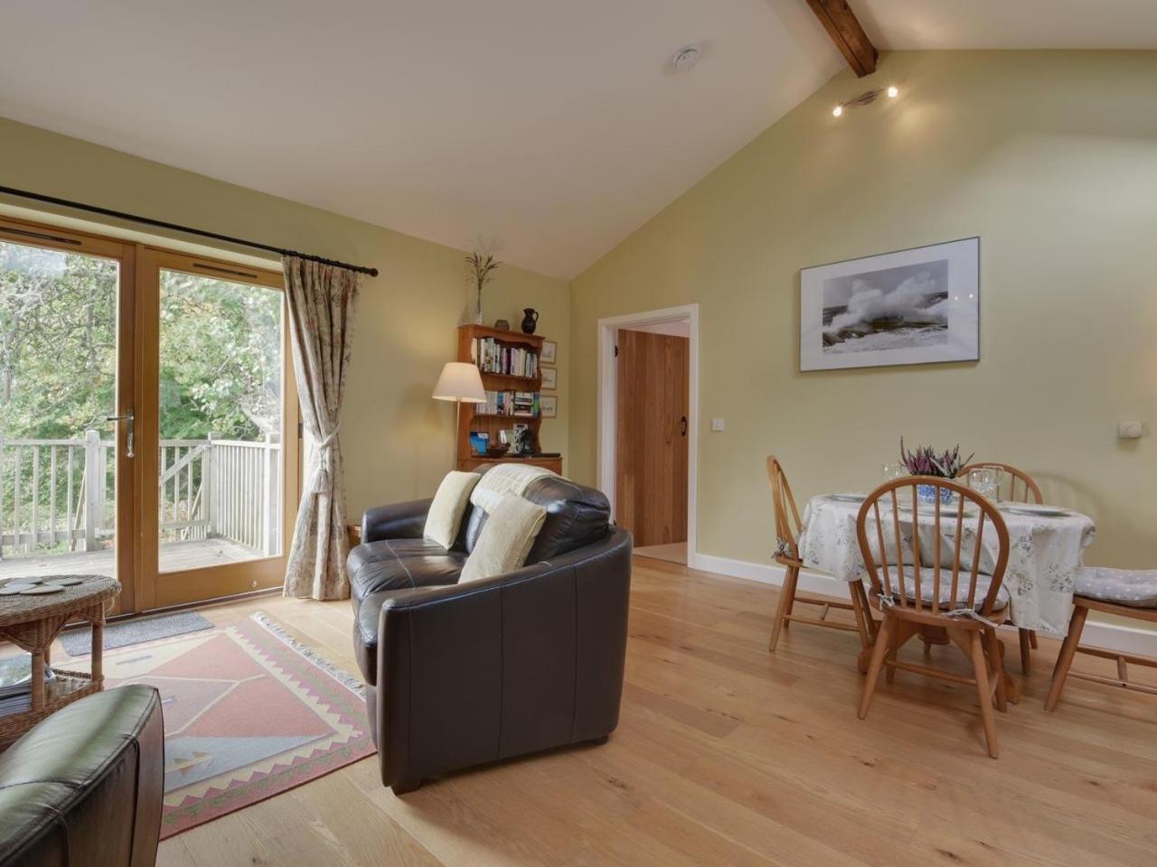 2 Shippen Cottages