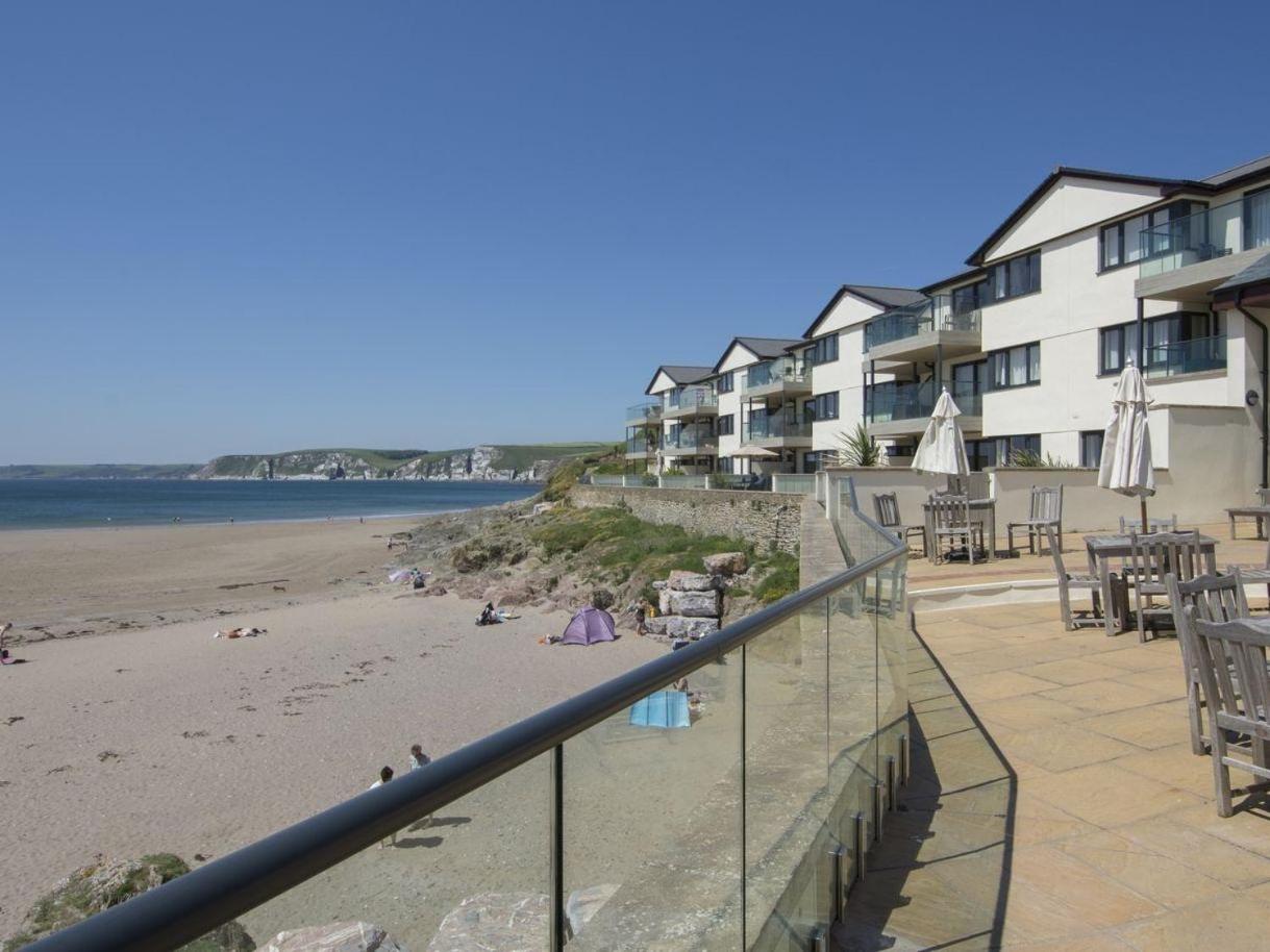 2 Burgh Island Causeway view 3