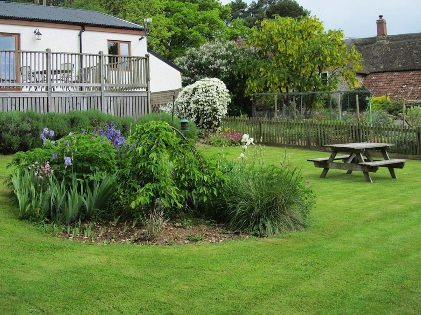 2 Shippen Cottages