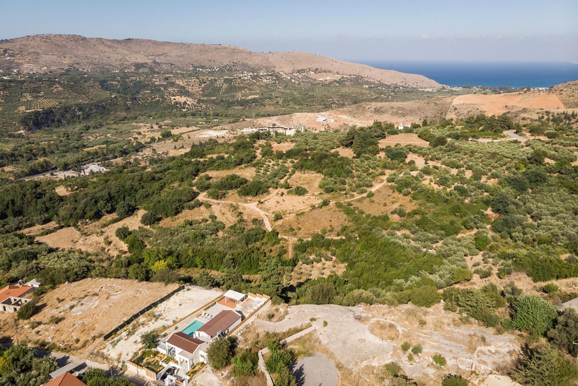 Villa White Harmony