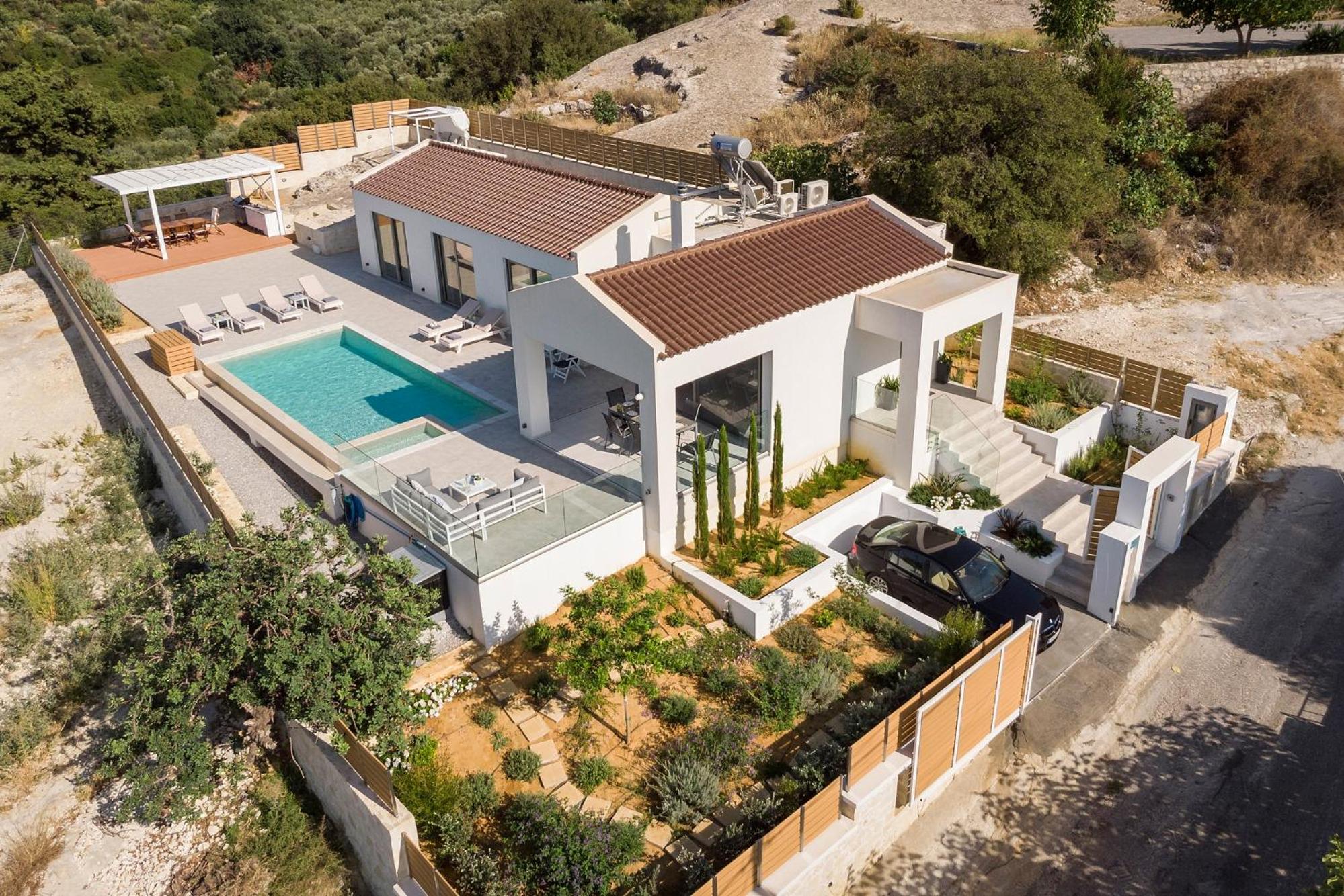 Villa White Harmony