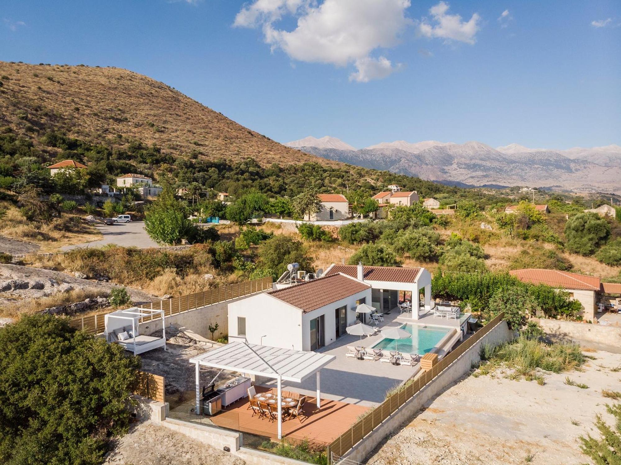 Villa White Harmony