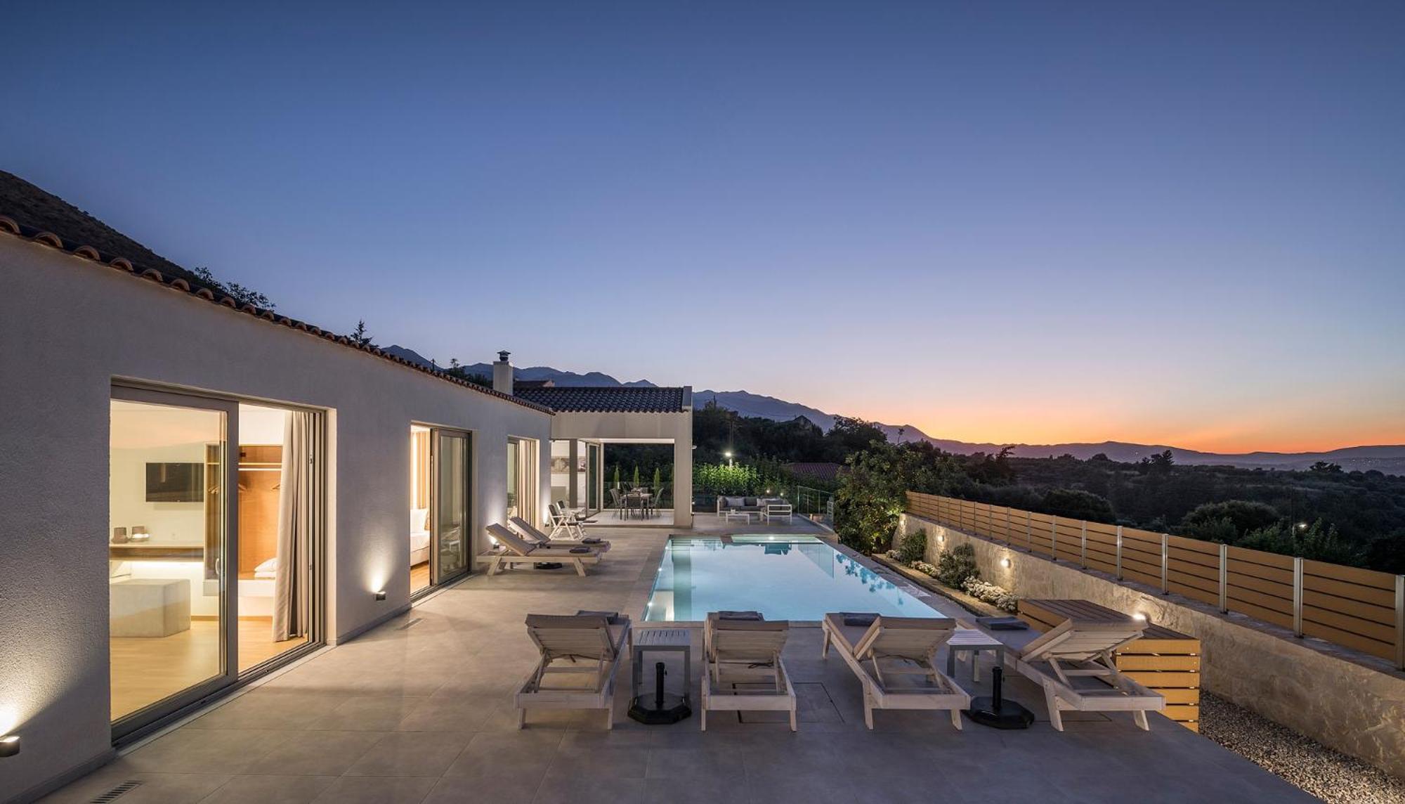 Villa White Harmony en Khámbatha — recepcion & lobby