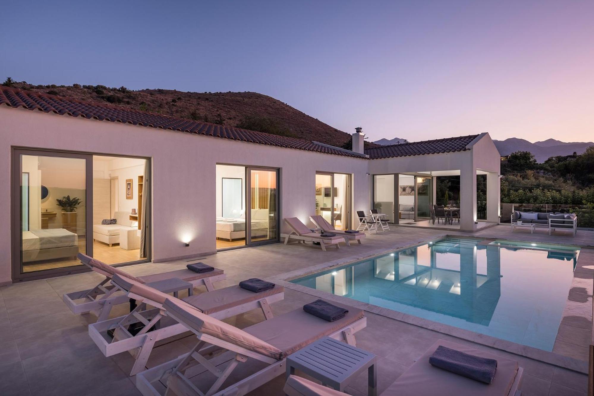Villa White Harmony en Khámbatha — recepcion & lobby