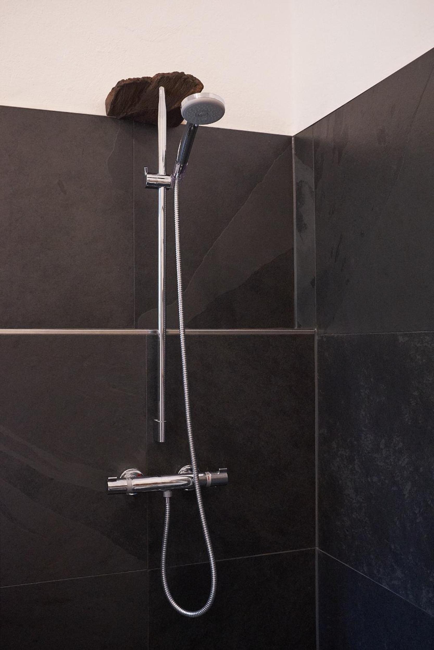 Gemütliche Premium Öko Ferienwohnung in Resthof, super ausgestattet, keine Handwerker und Monteure