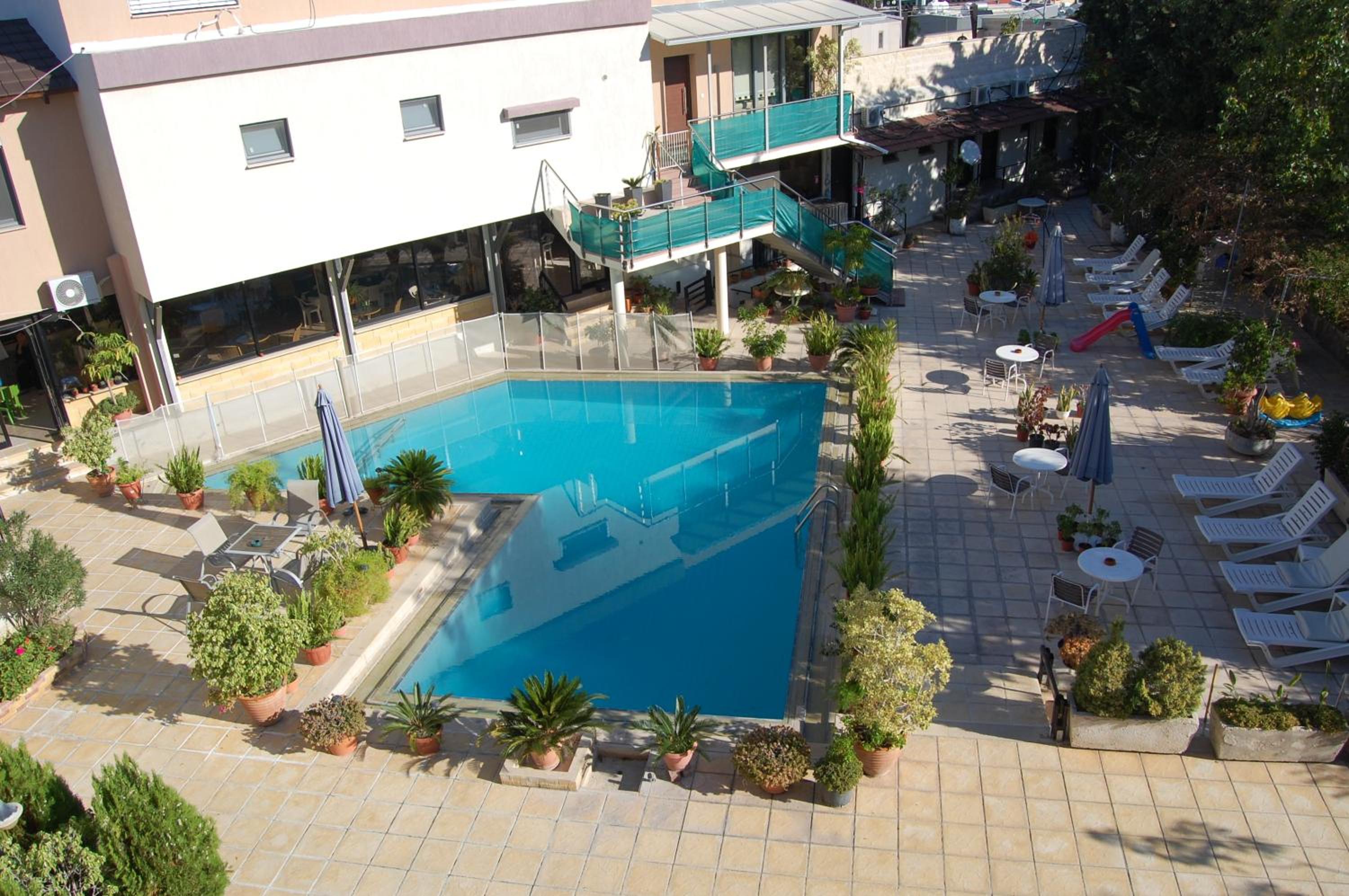 Nicos & Olympia Apartments