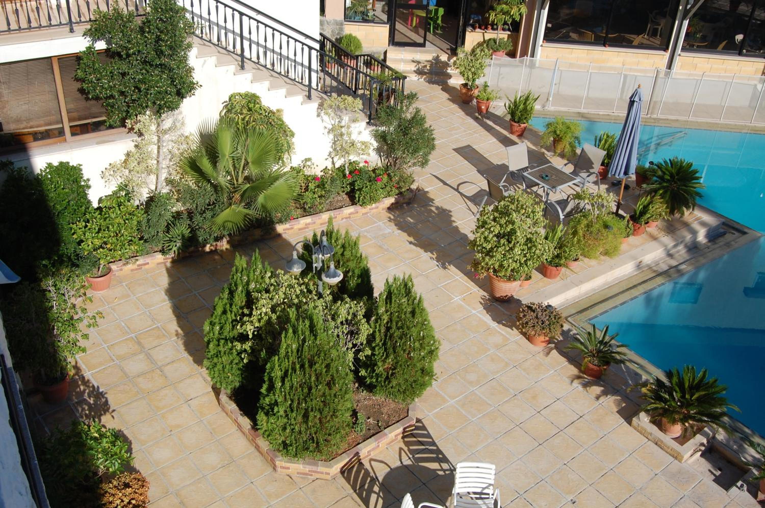 Nicos & Olympia Apartments