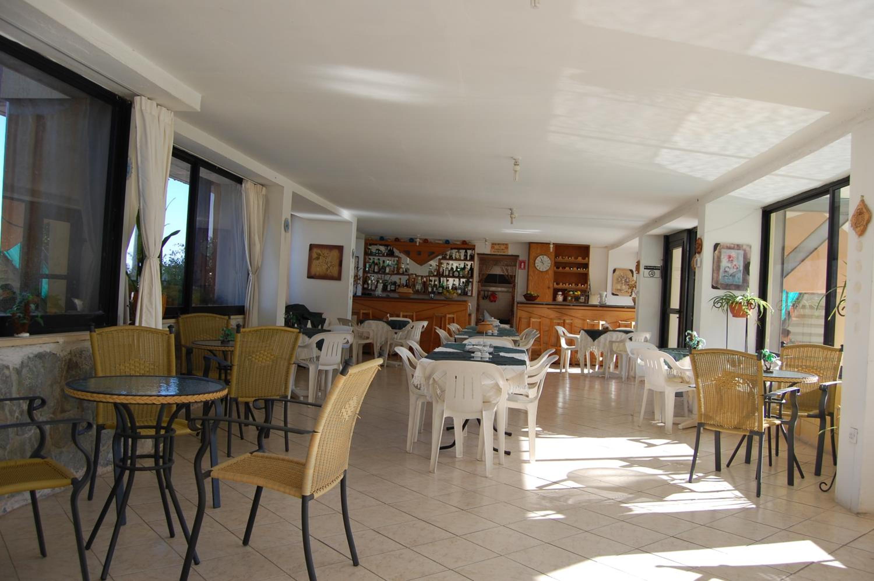 Nicos & Olympia Apartments