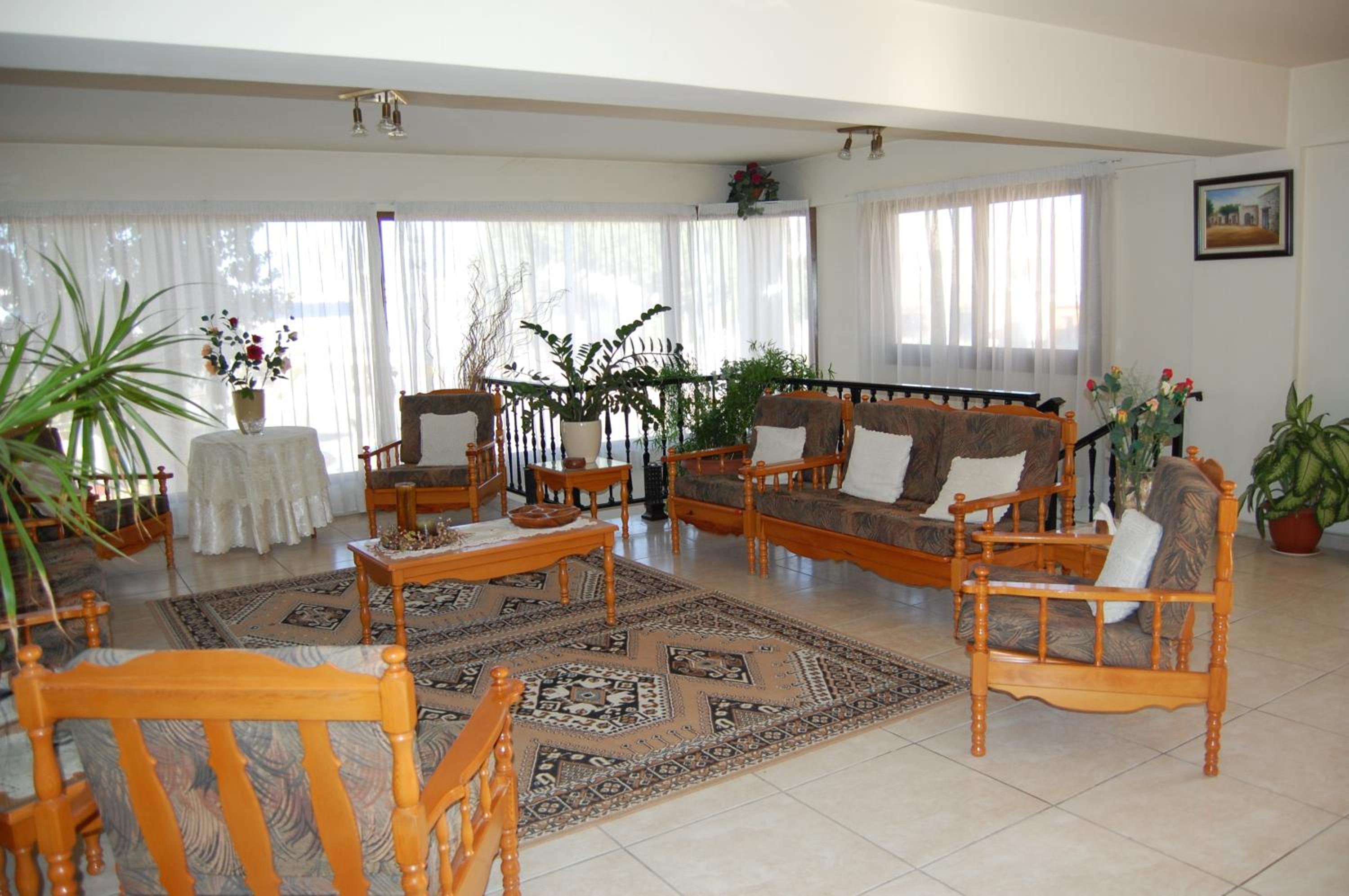 Nicos & Olympia Apartments
