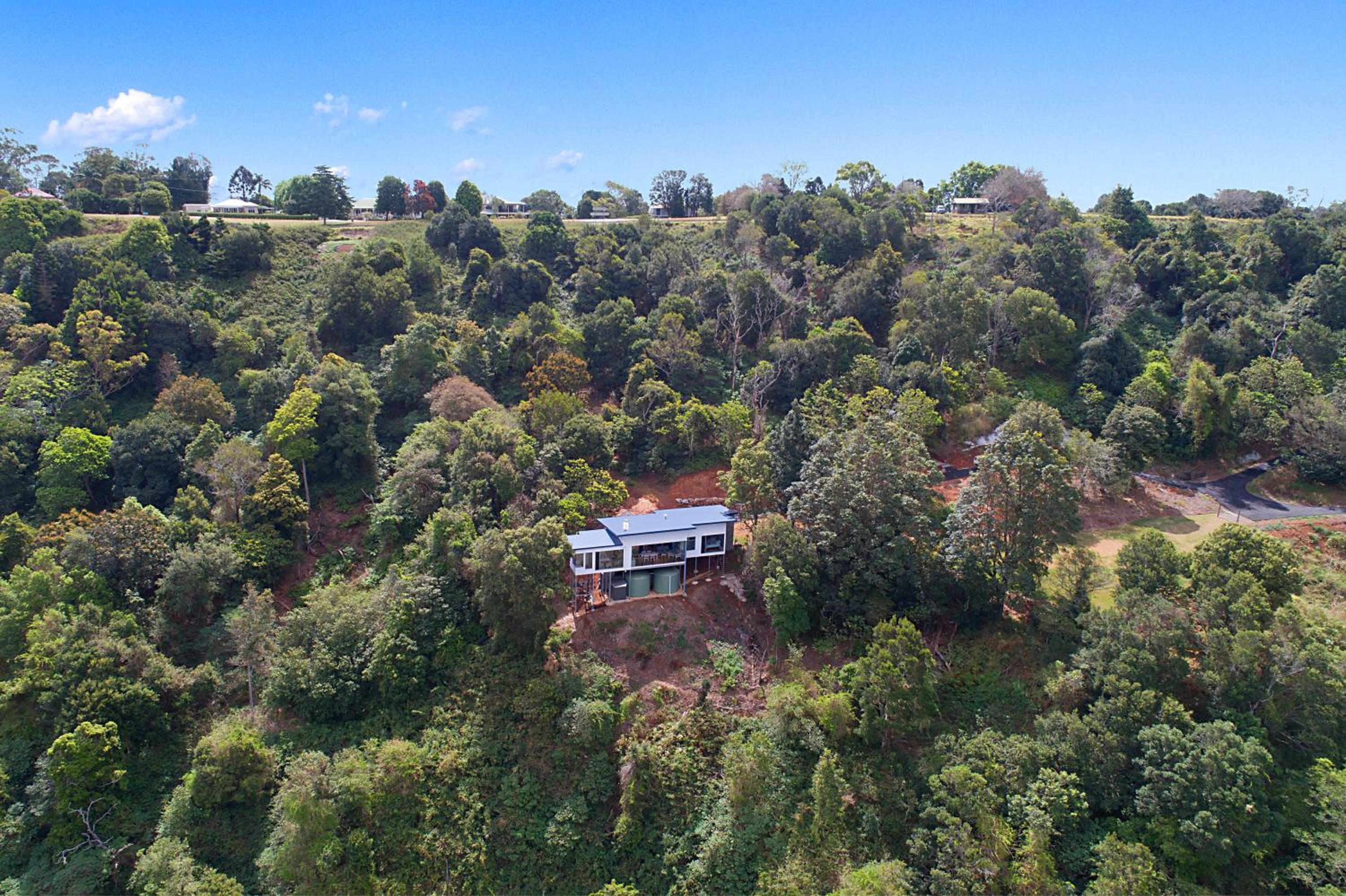 629 Balmoral Ridge