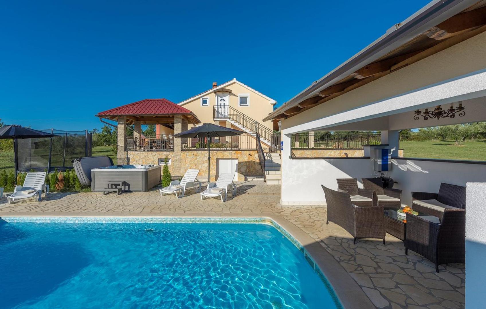 Villa Ivda in Porec Area view 4