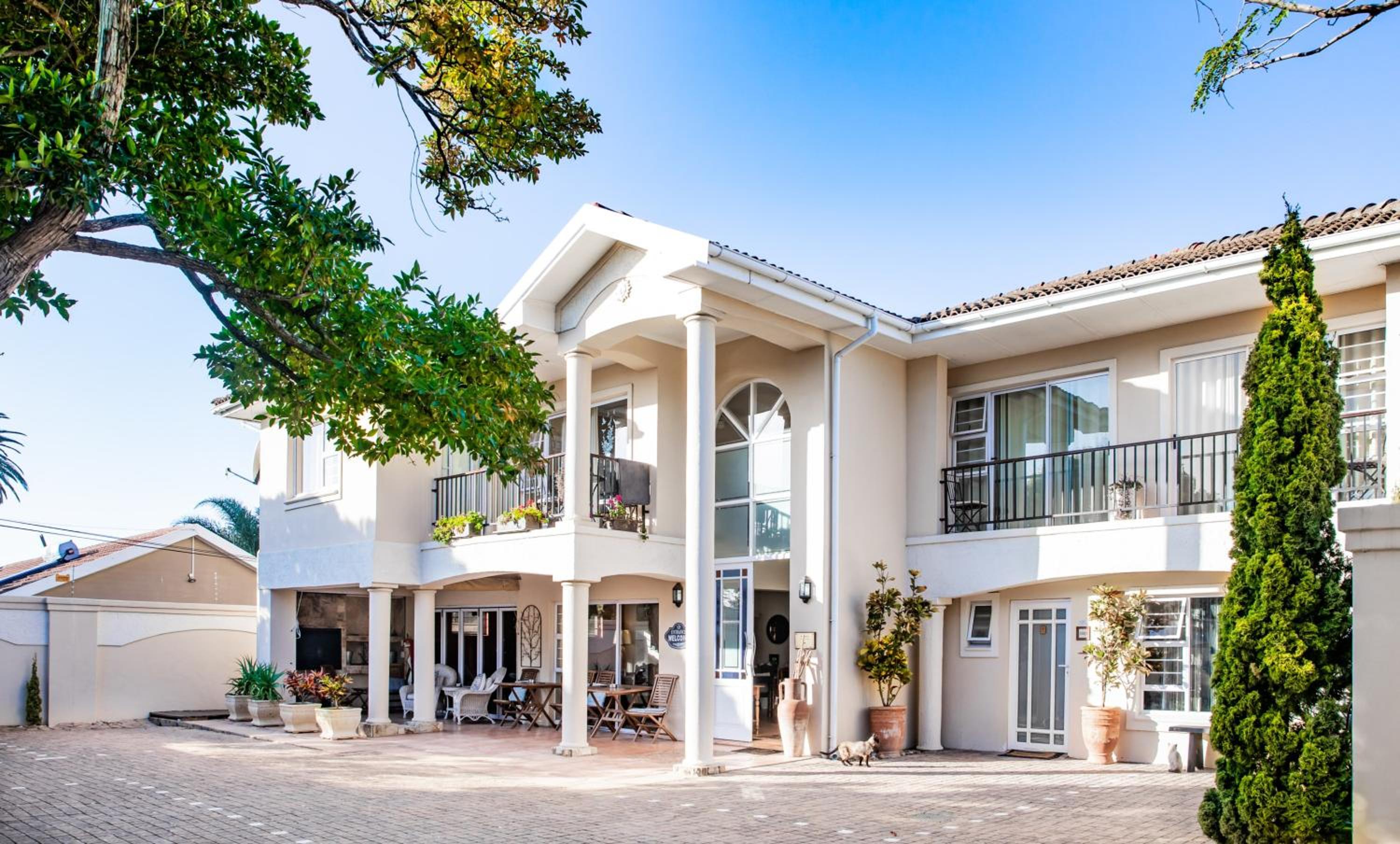 Hotel Arum Guest House - Image 1