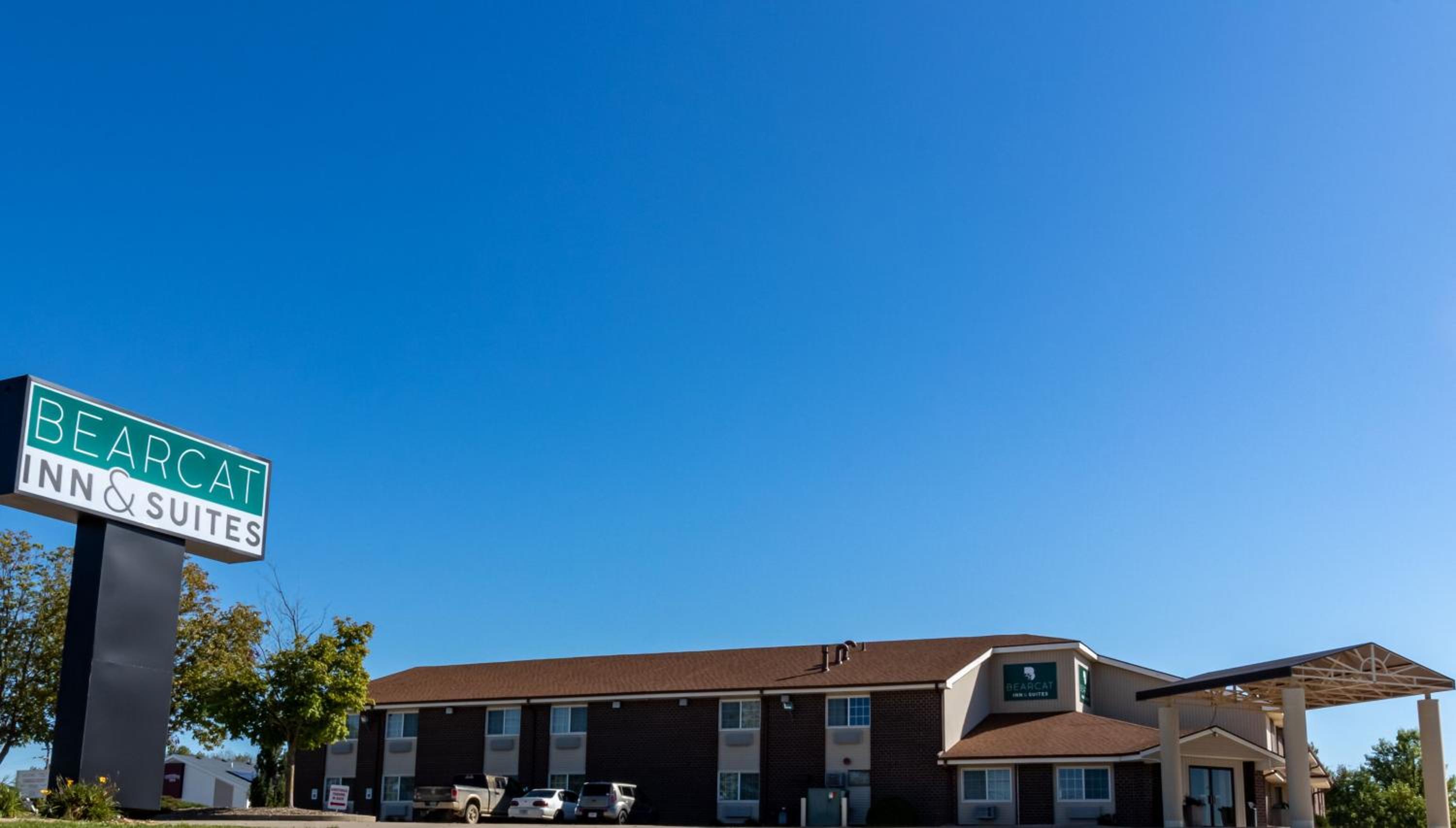 Bearcat Inn and Suites - Property Image 7