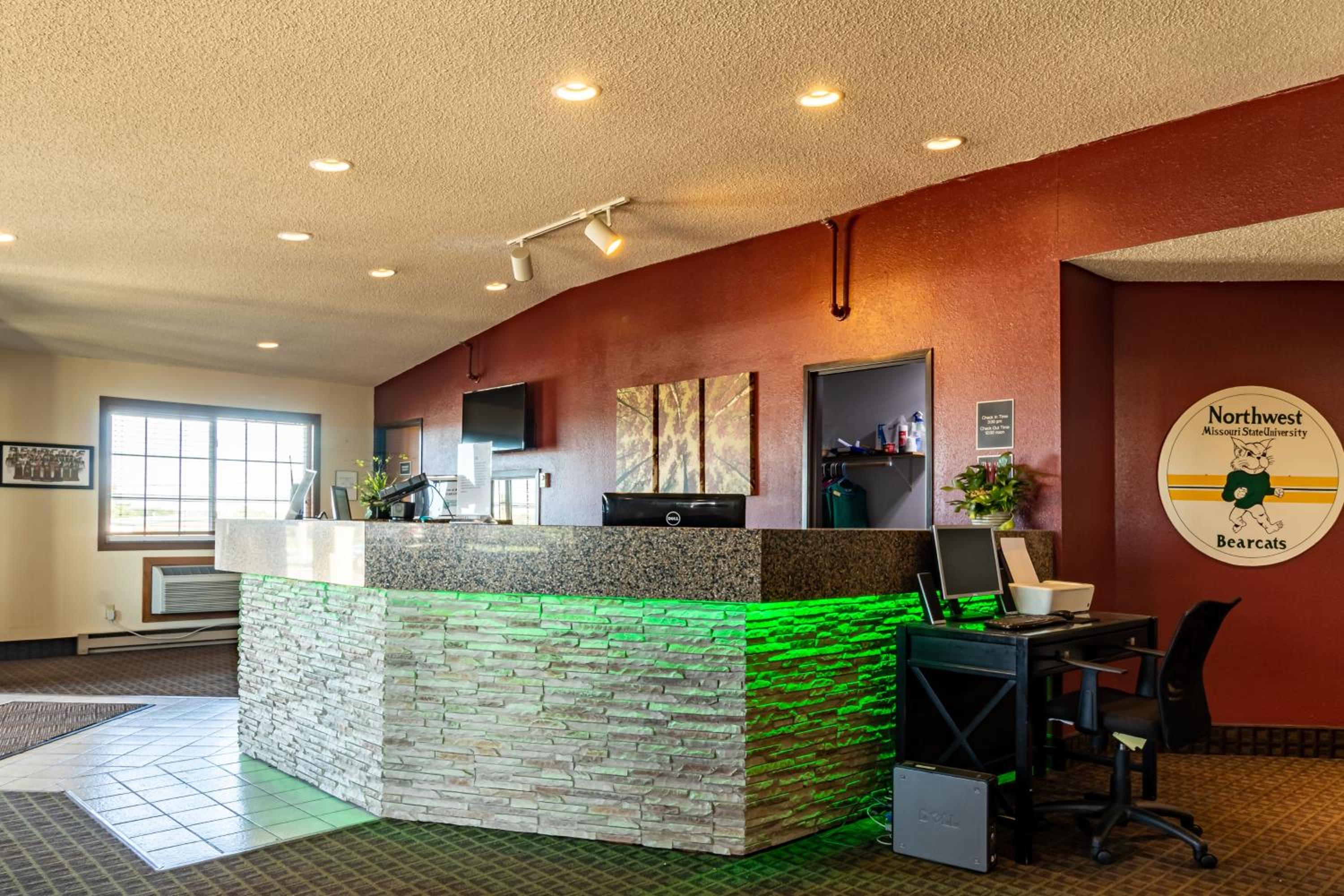 Bearcat Inn and Suites - Property Image 29