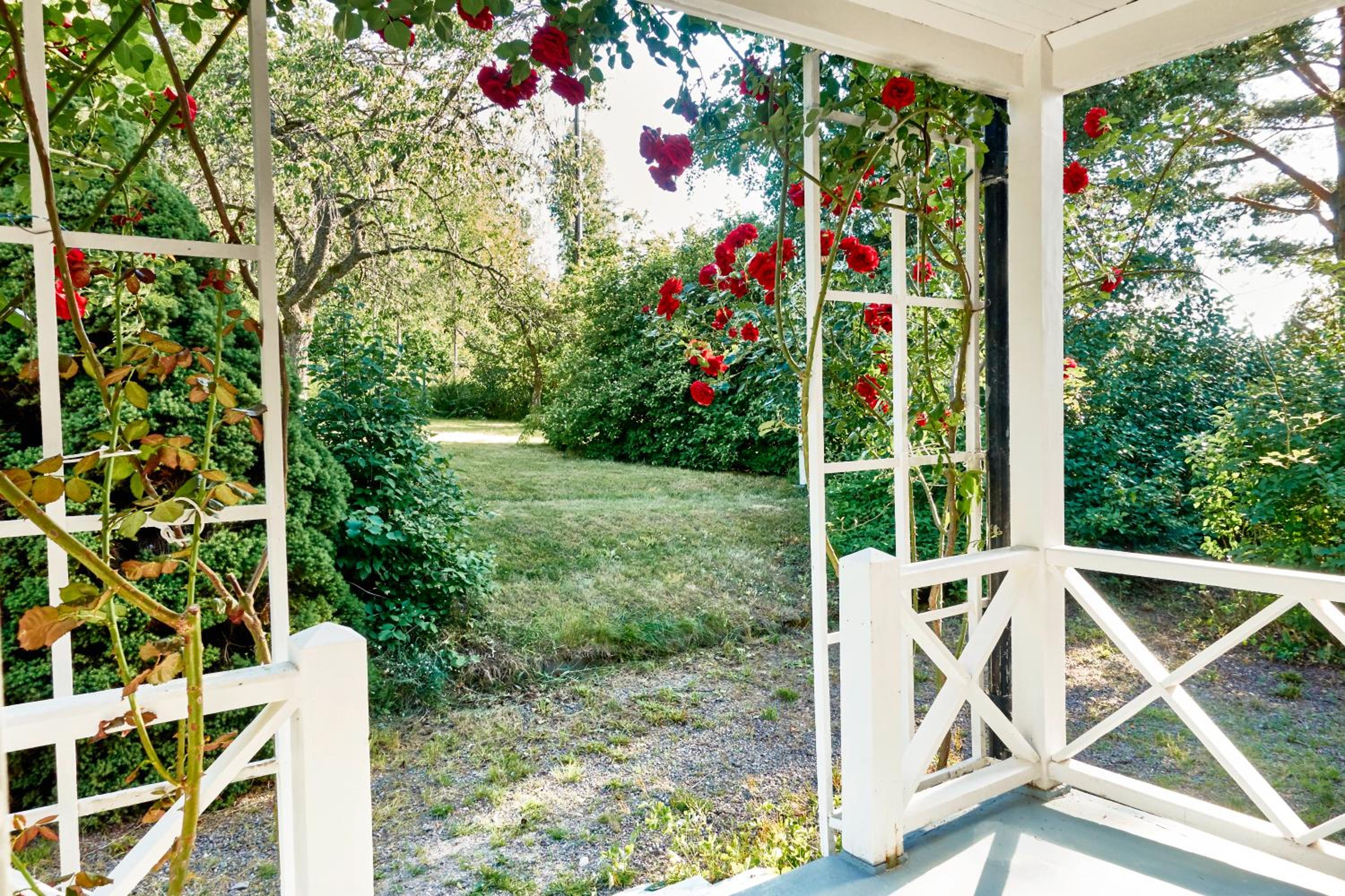 Red Haven Cottage