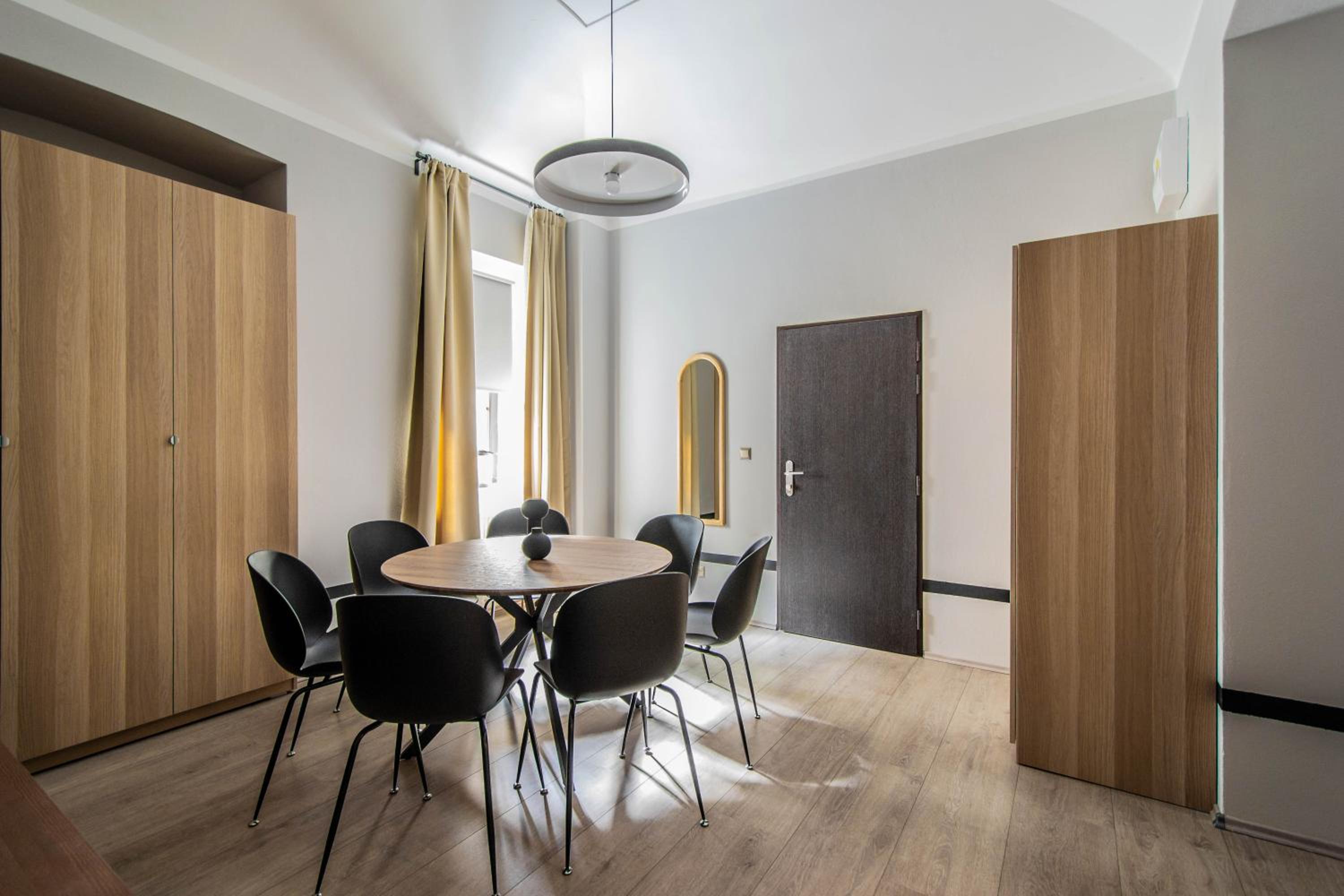 Stylish Apartments close to Eden Garden