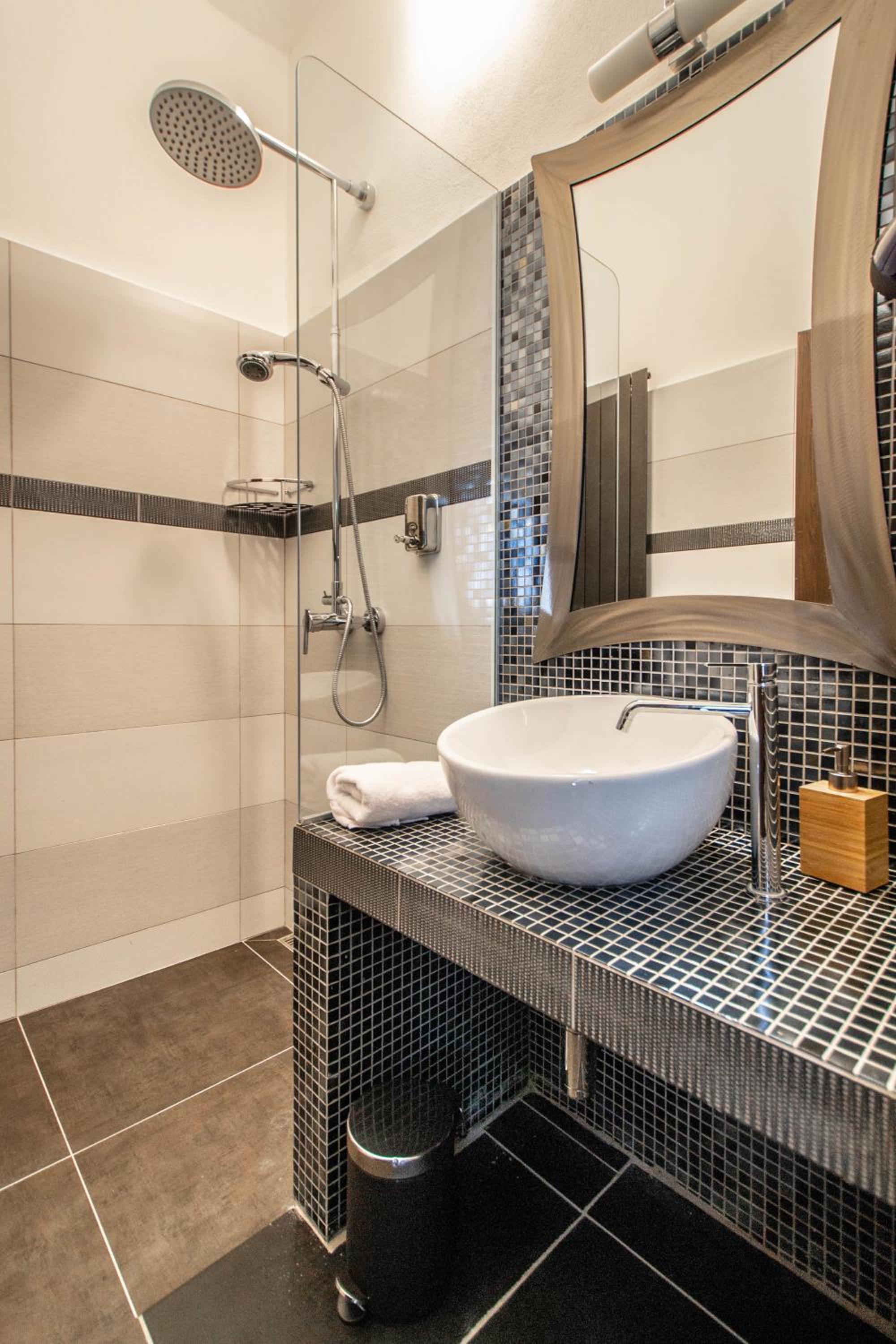 Stylish Apartments close to Eden Garden