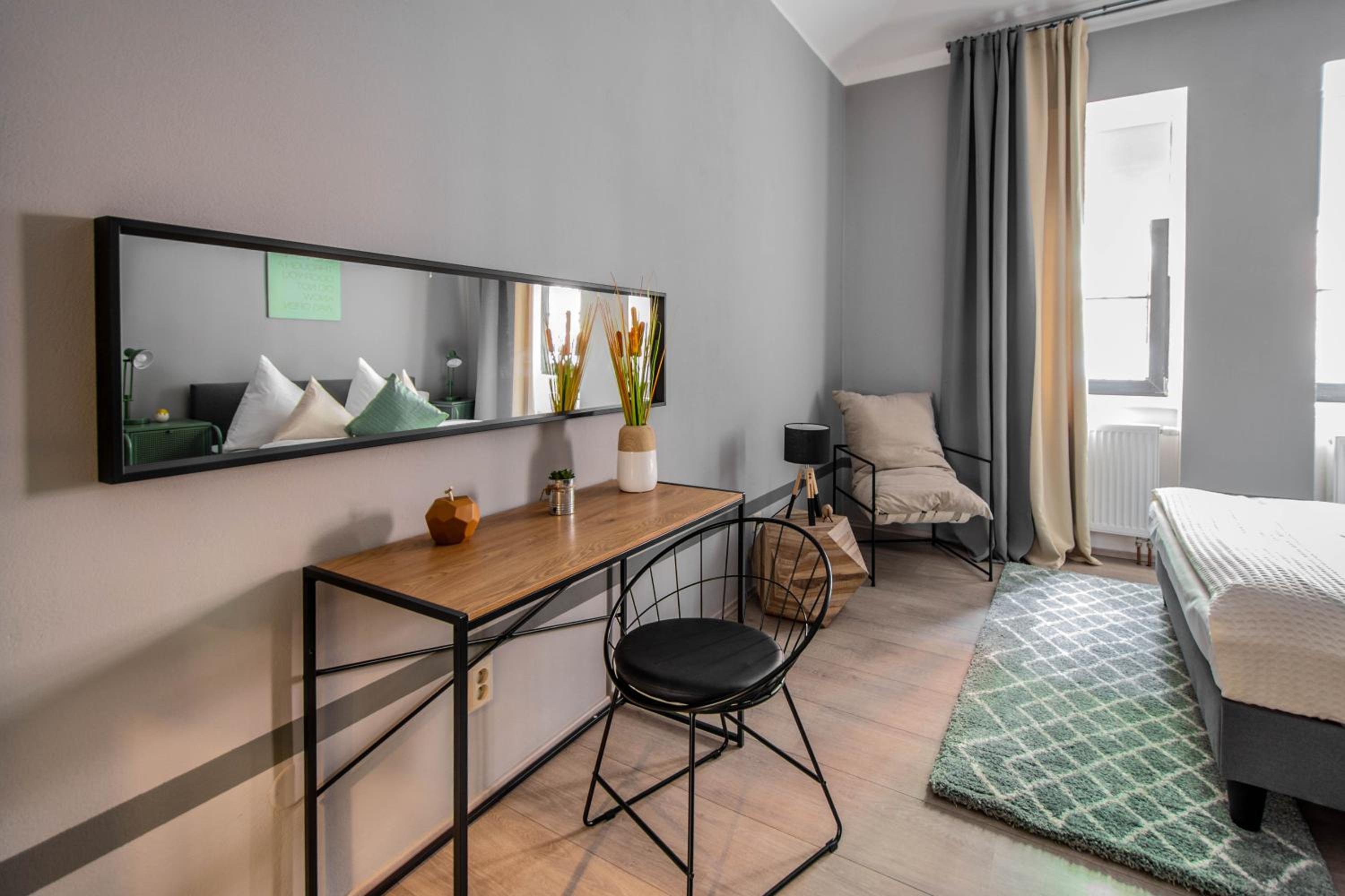 Stylish Apartments close to Eden Garden