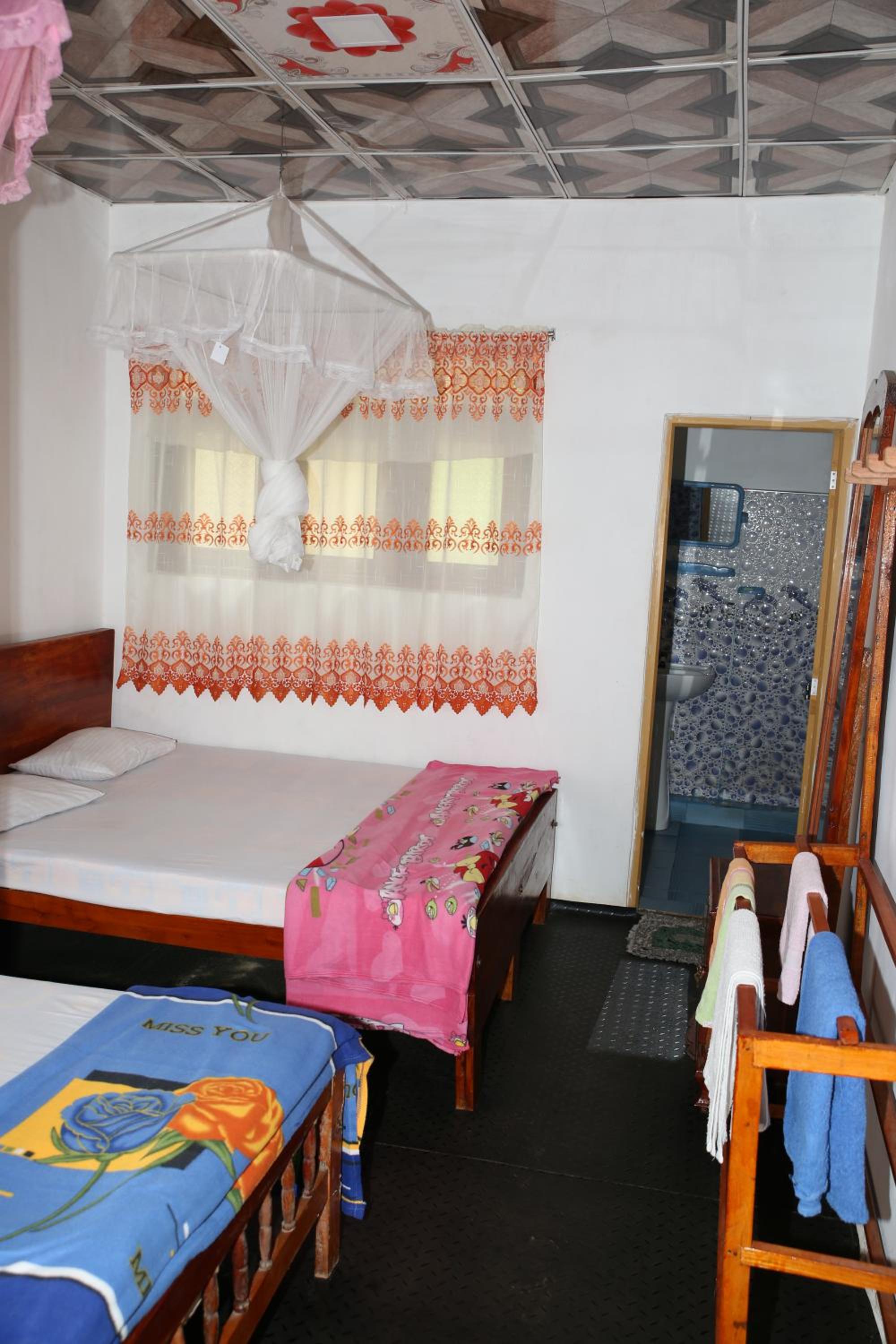 Photo 12
