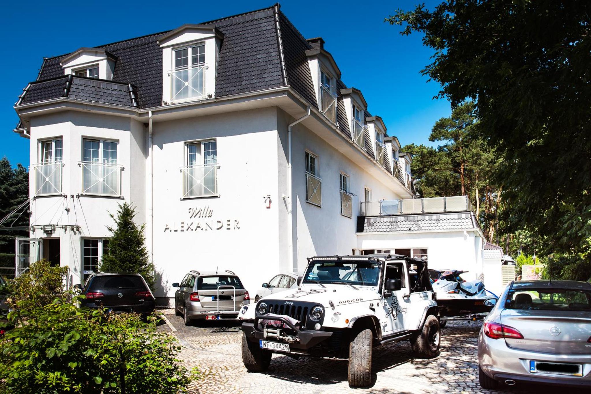 Willa Alexander Resort & SPA - caloroczny kryty BASEN