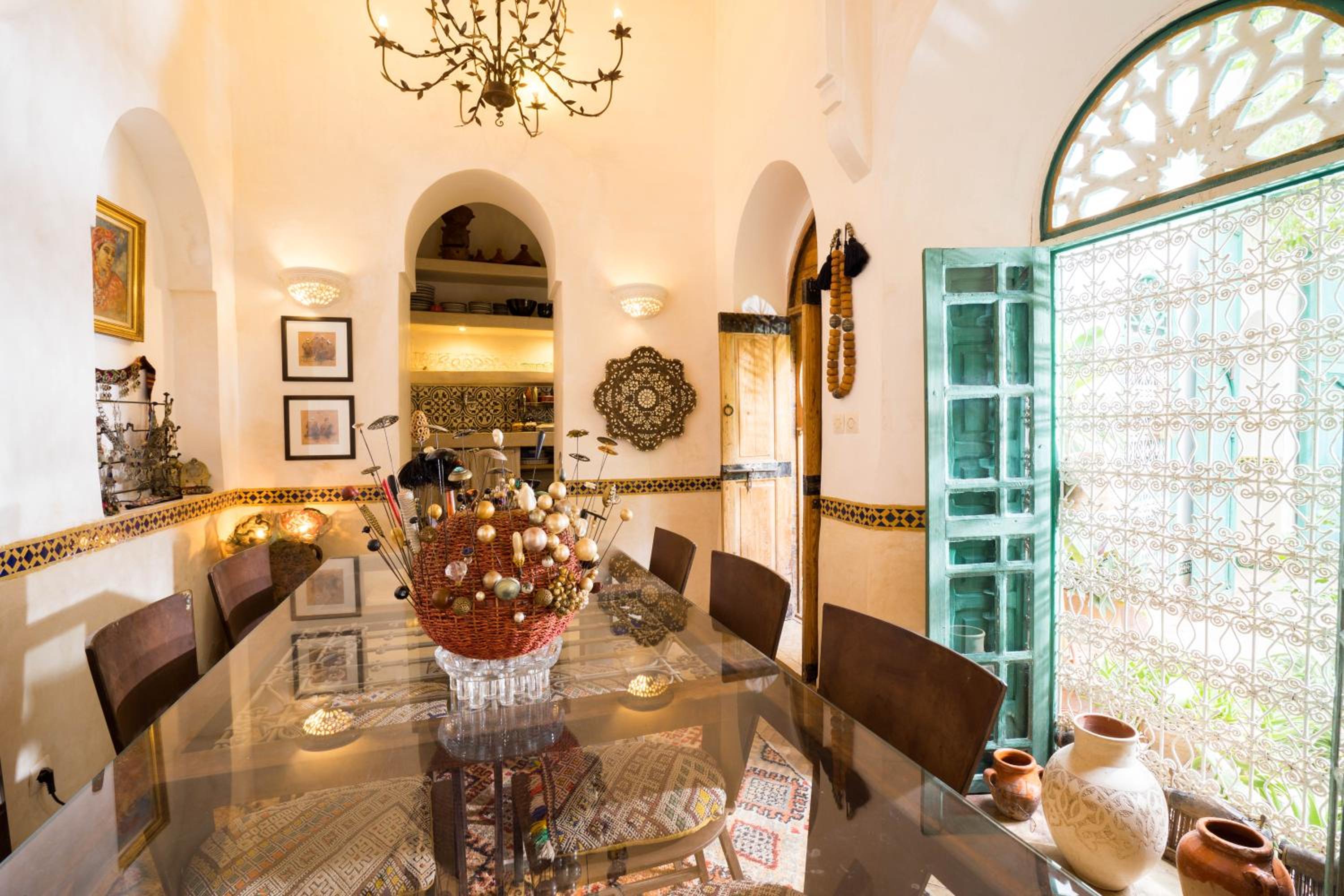 dining