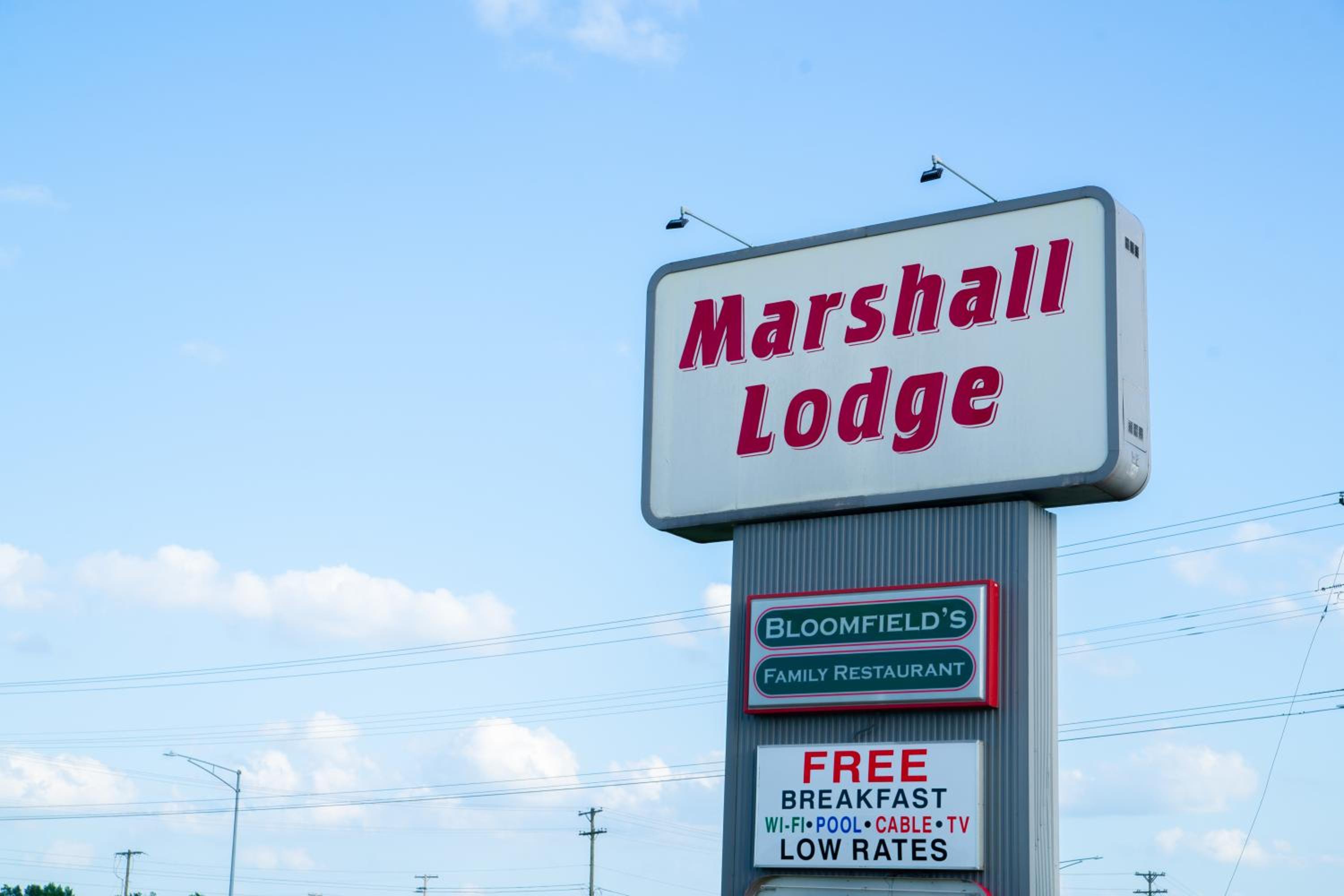Marshall Lodge By OYO Hwy 65