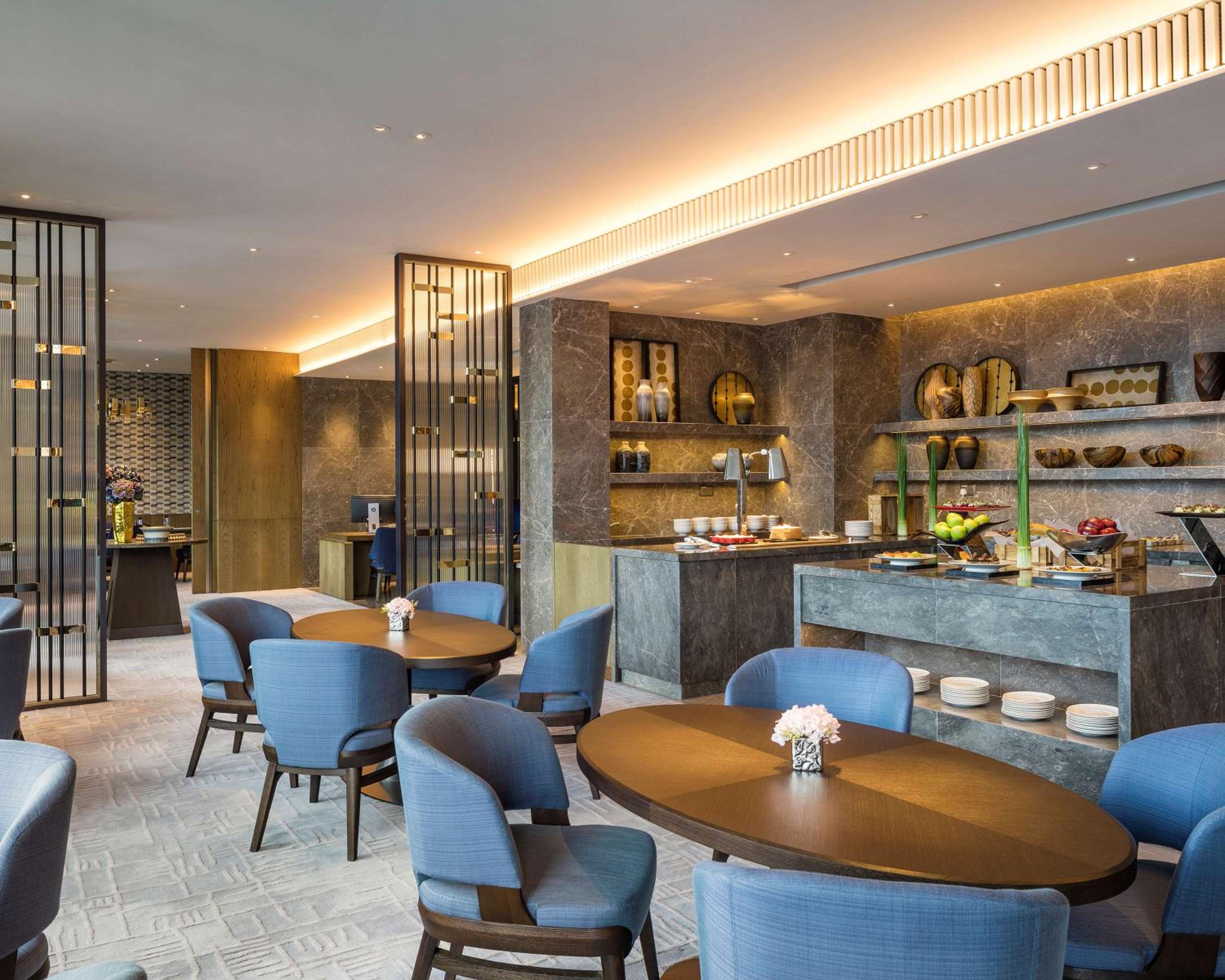 Hyatt Centric Victoria Harbour Hong Kong 9