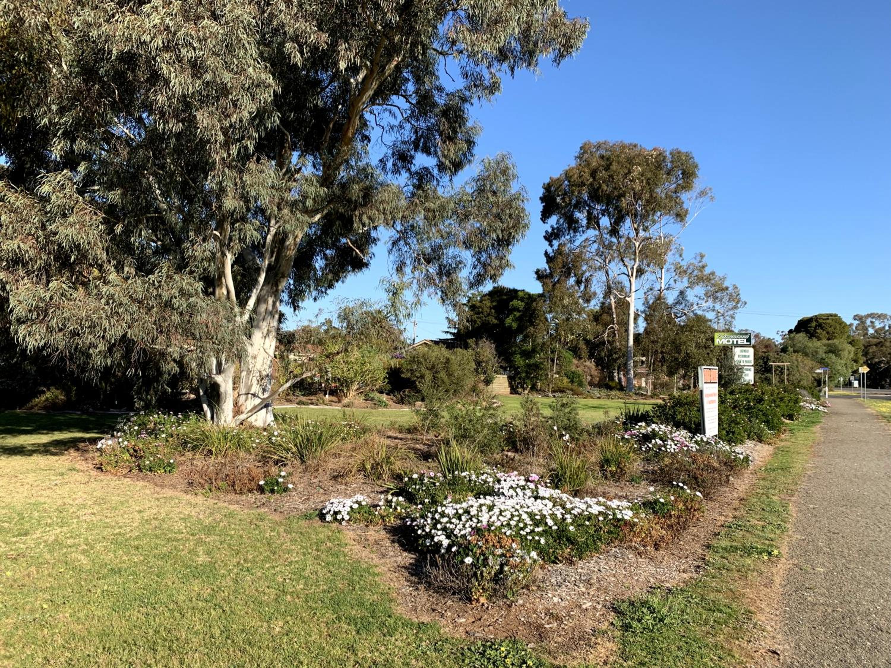 Kingswood Motel
