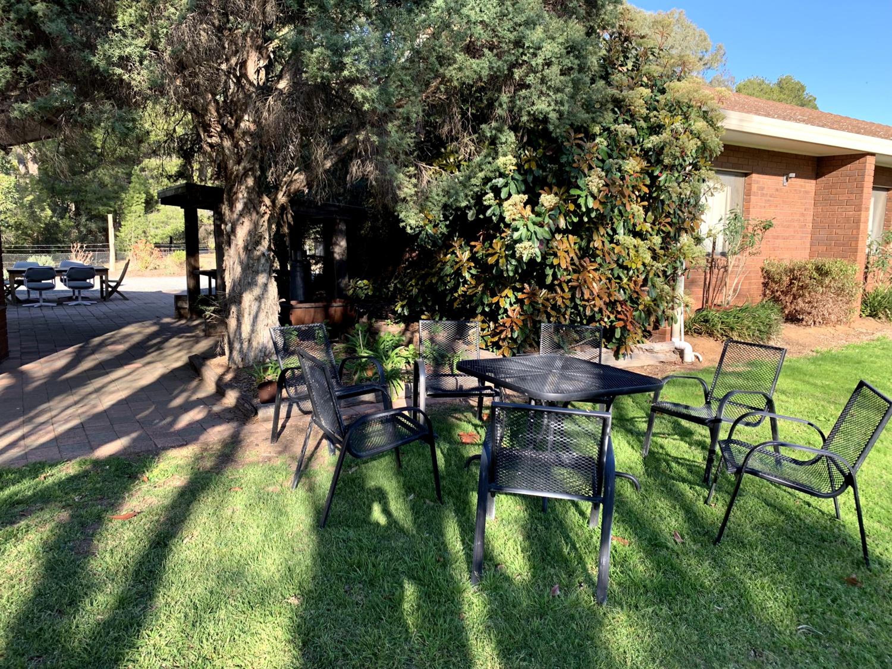 Kingswood Motel