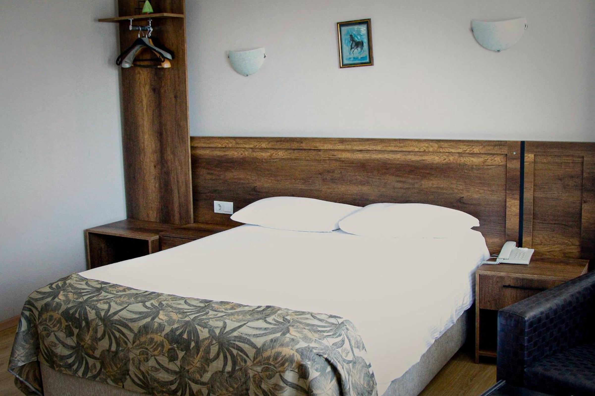 Cihan Palas - Image 15