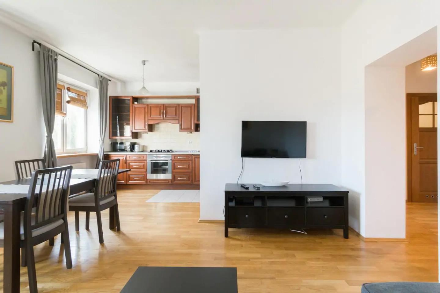 Arte Apartment by Homey view 5