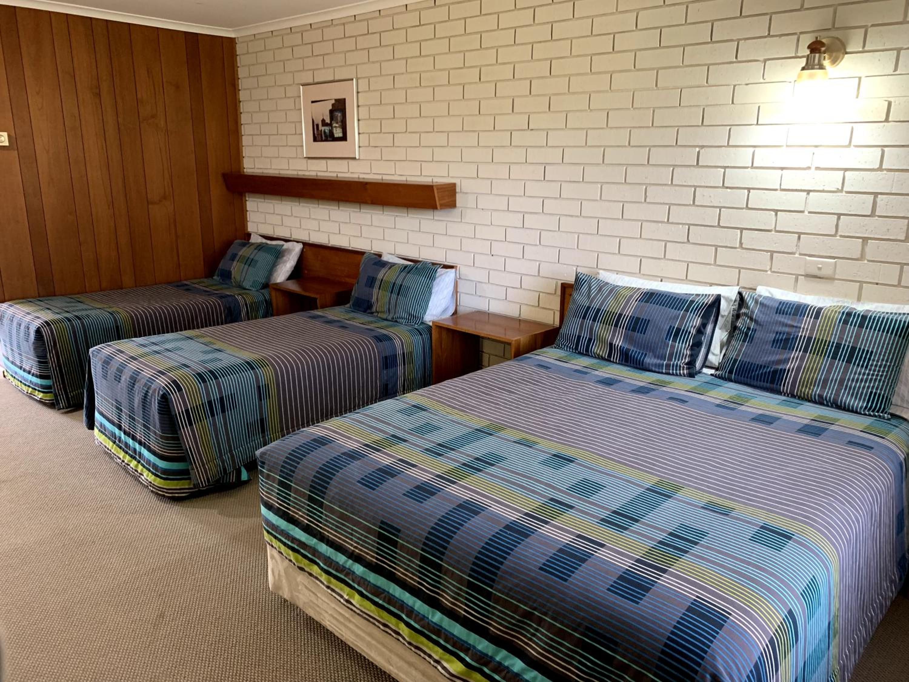 Kingswood Motel