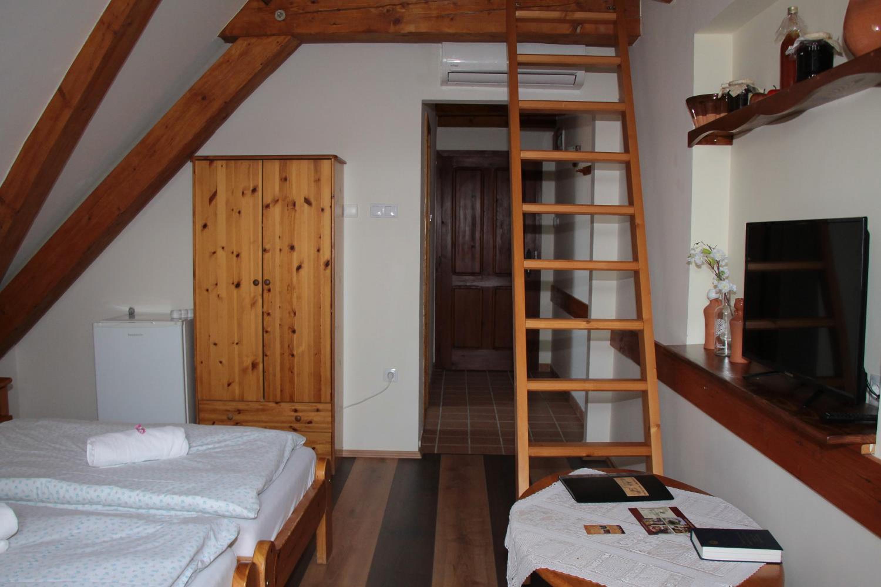 Photo 42