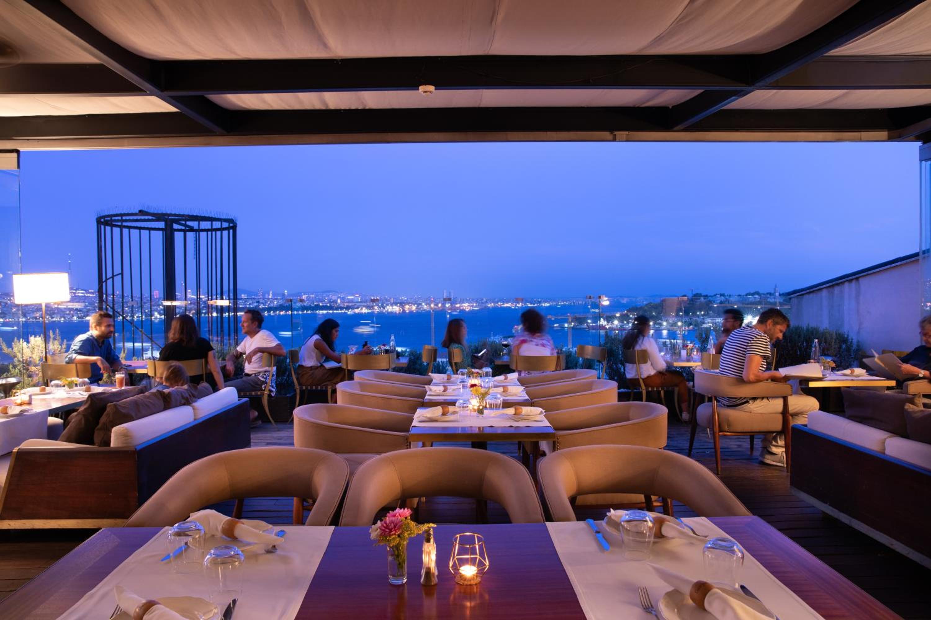 Georges Otel Galata - Image 37