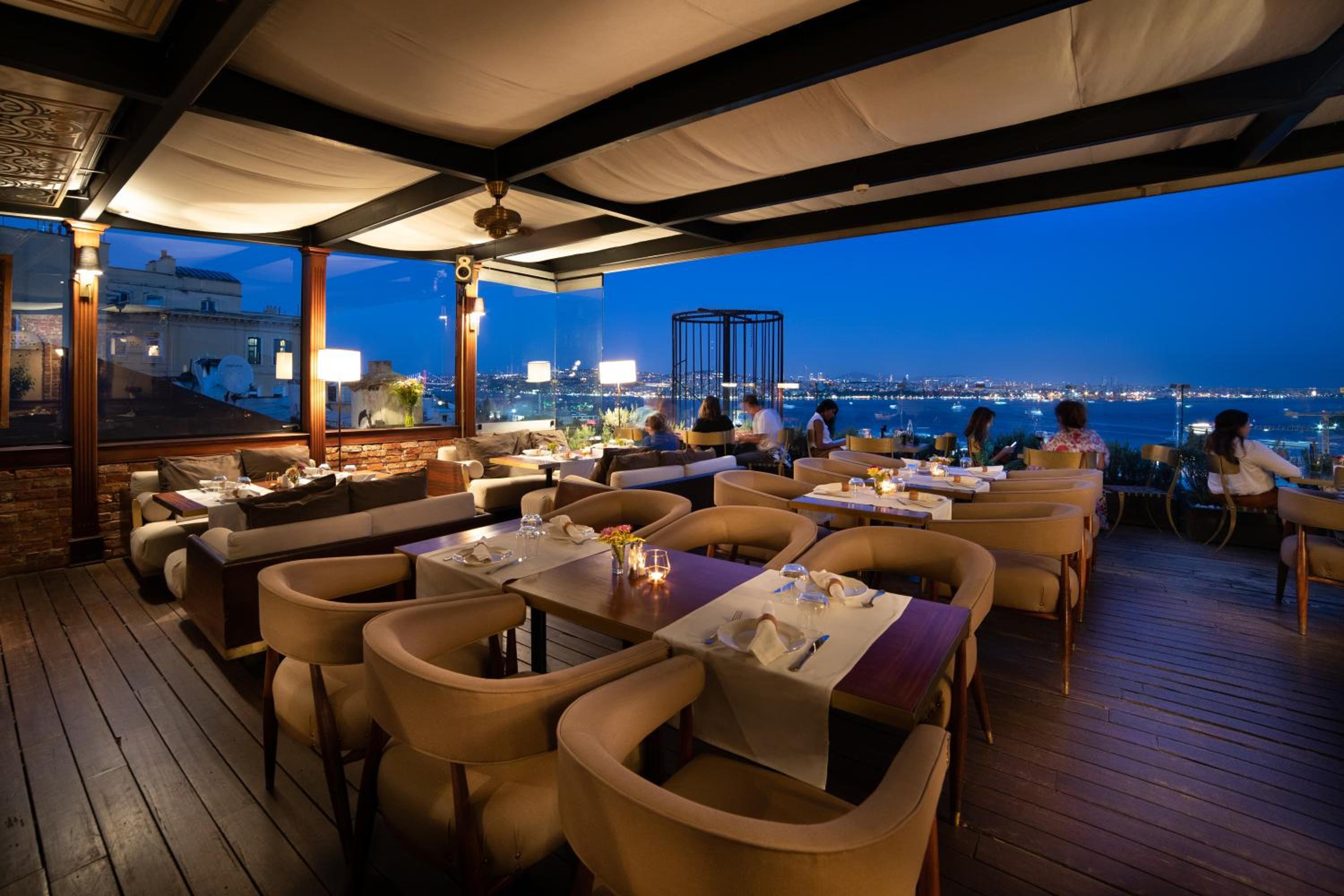 Georges Otel Galata - Image 38