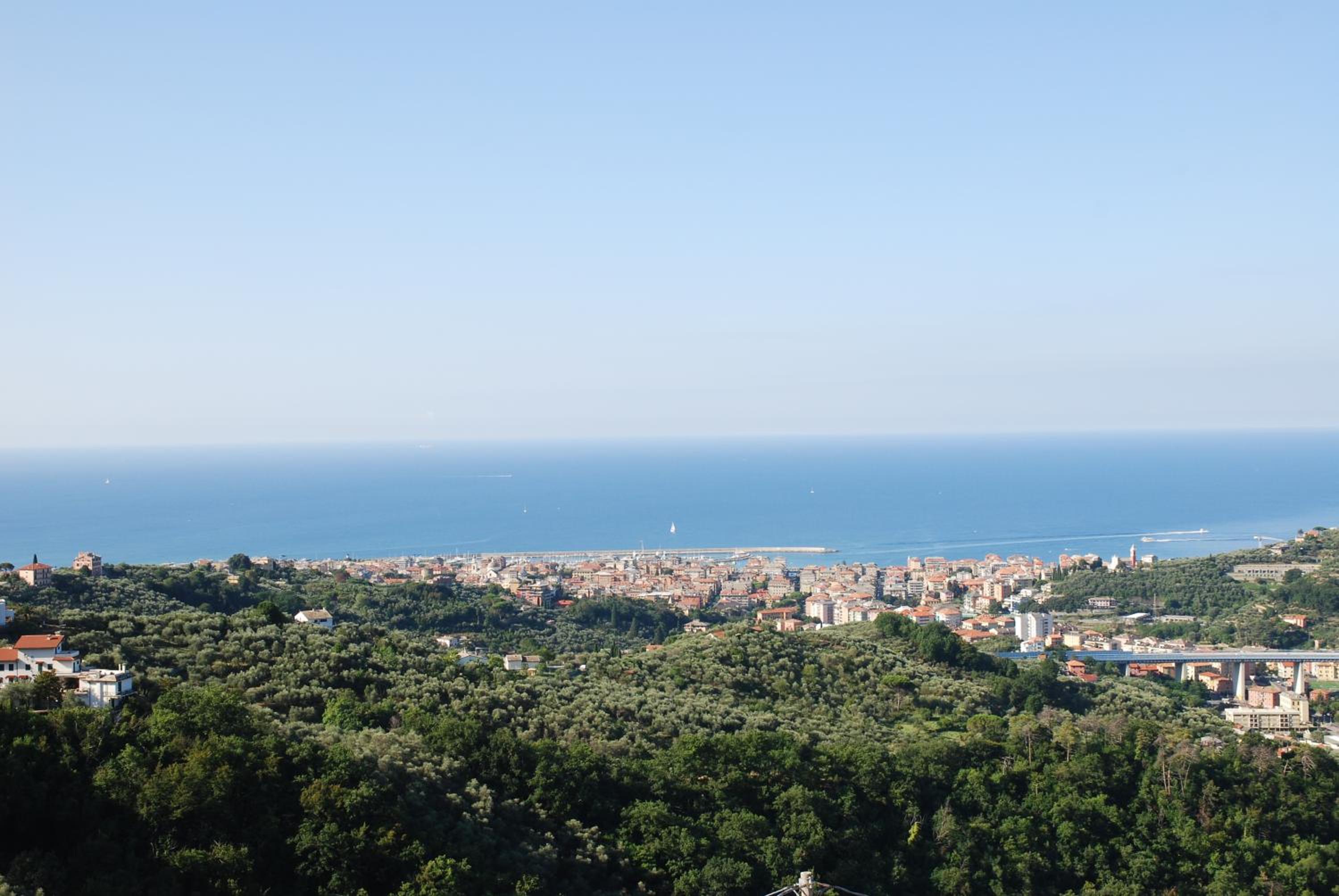 Villa Rocca Leivi view 4