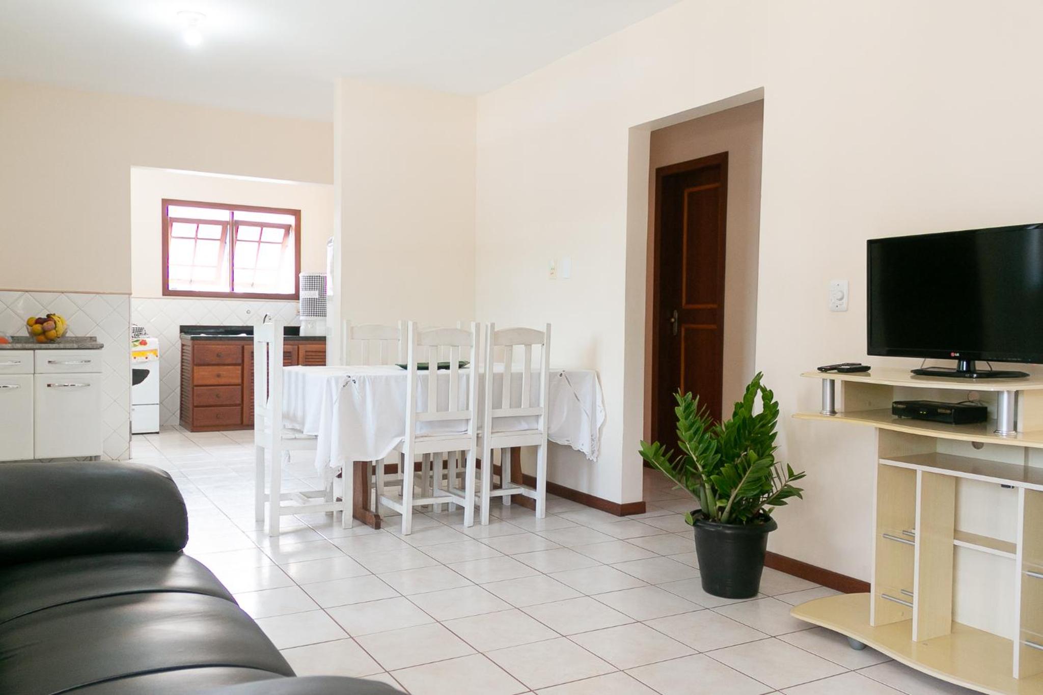 Mestre Lord Apart Hotel 200m Praia Taperapuã by La Vem Férias
