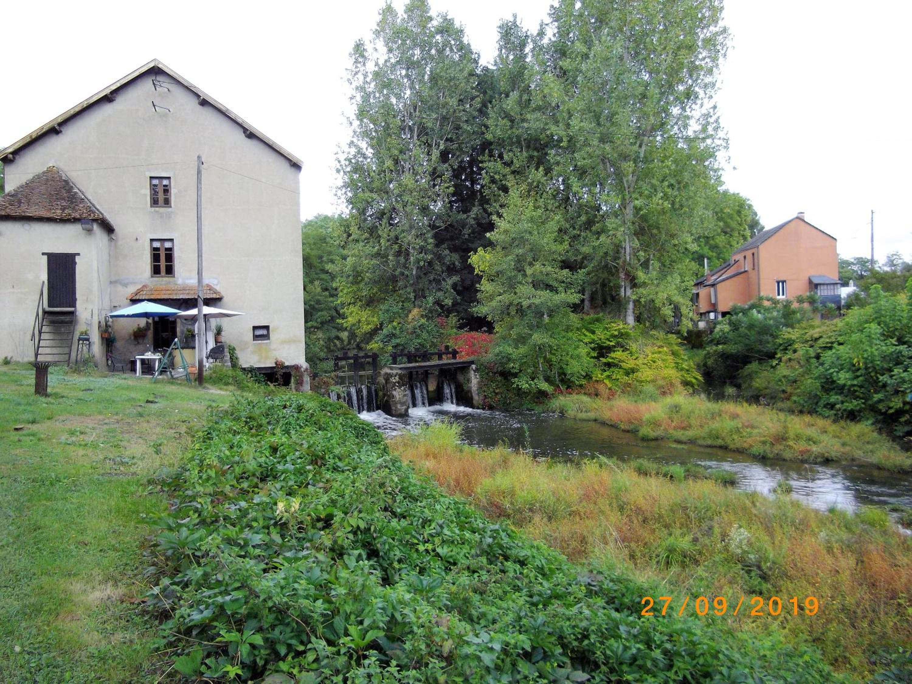 Dependance du Moulin Galuzot