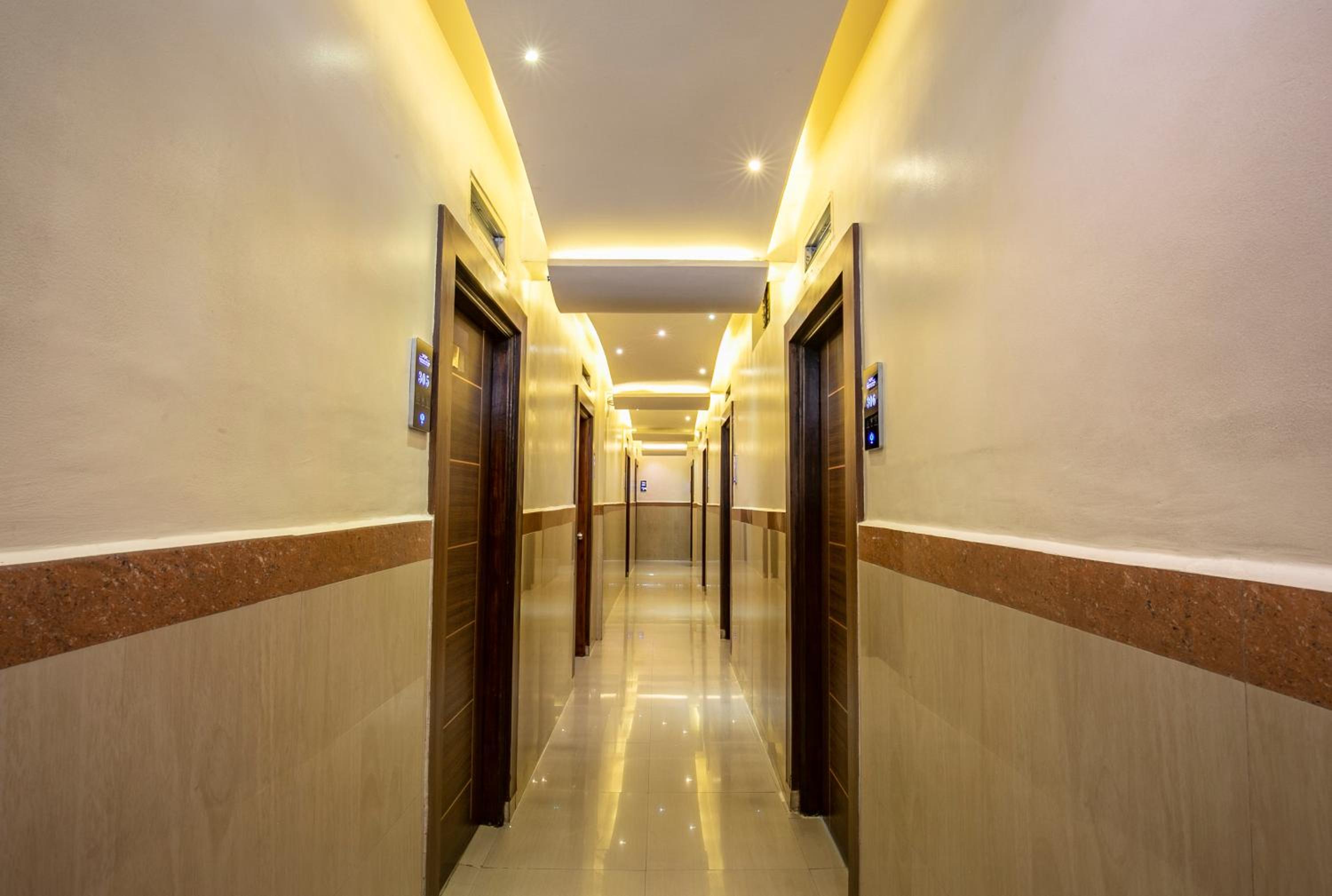 Aishwarya Suites