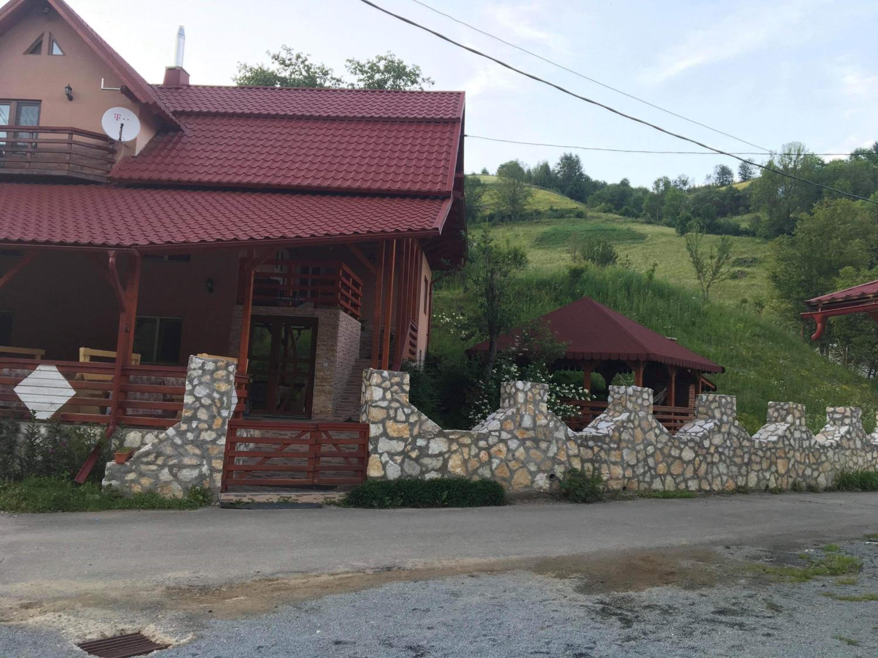 Photo 100